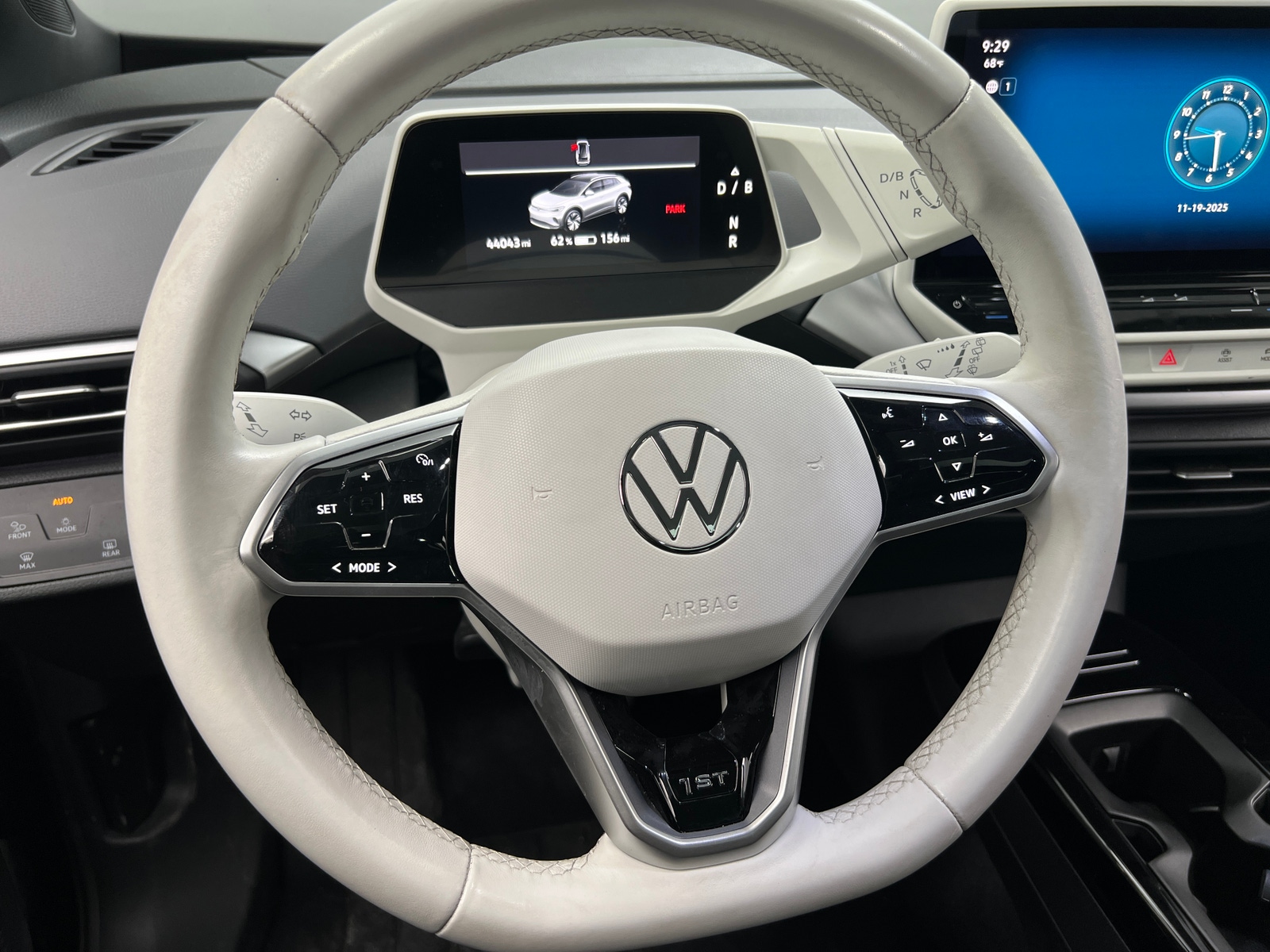 Thumbnail: 2021 Volkswagen ID.4 - 4