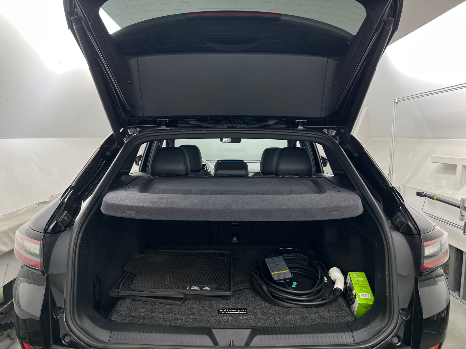 Thumbnail: 2021 Volkswagen ID.4 - 6