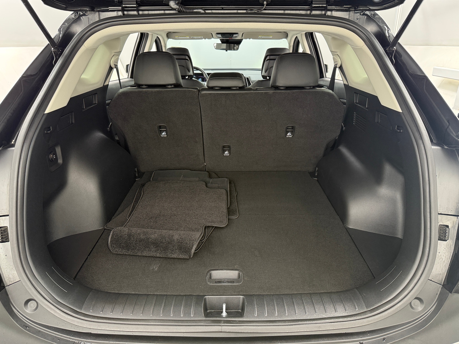 Thumbnail: 2023 Kia Sportage - 6