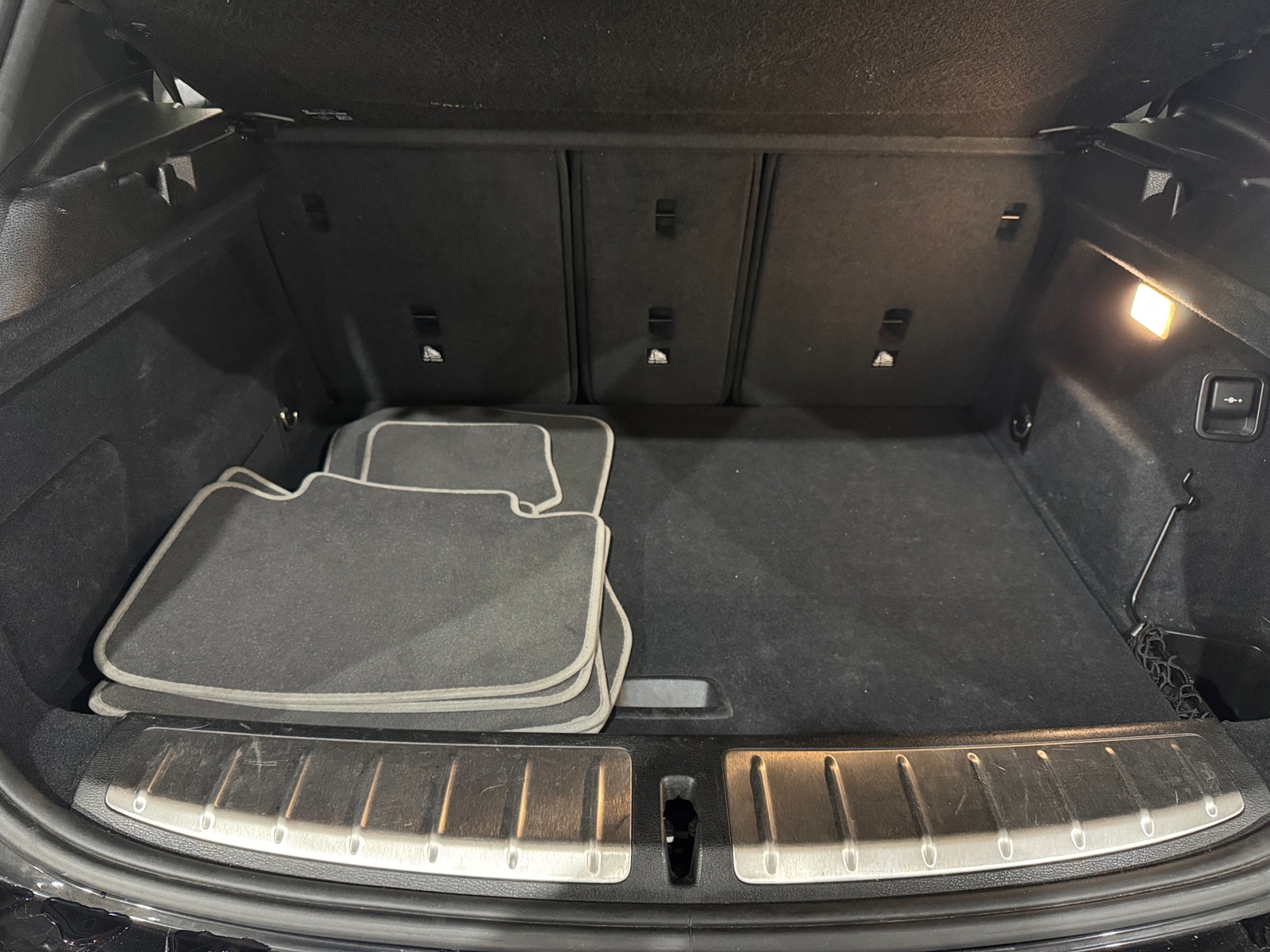 Thumbnail: 2022 BMW X2 - 6