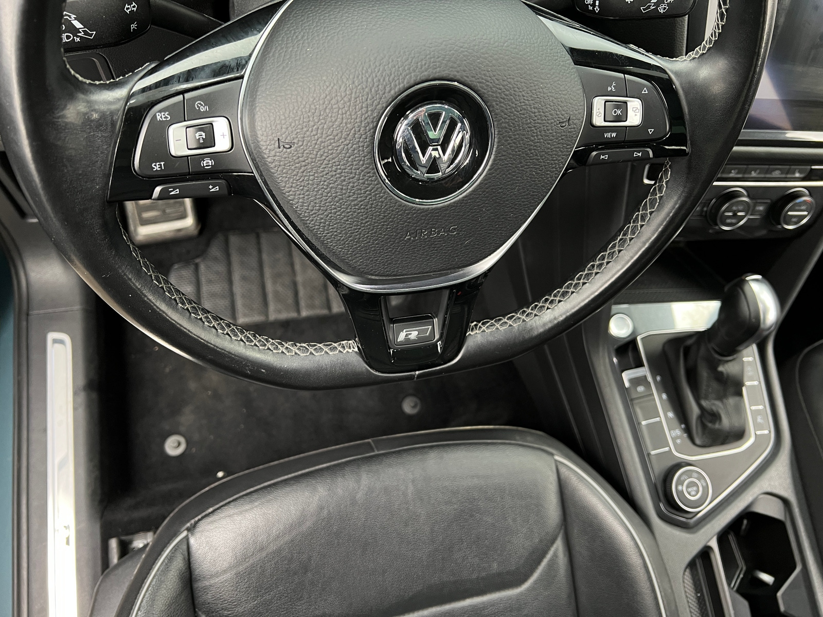 Thumbnail: 2020 Volkswagen Tiguan - 4