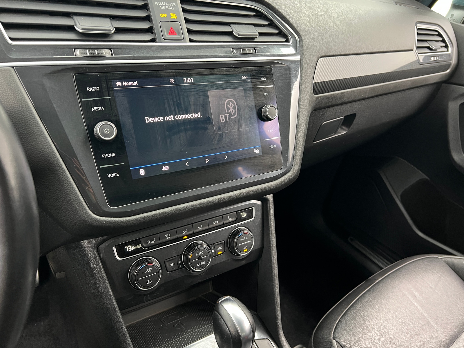 Thumbnail: 2020 Volkswagen Tiguan - 3