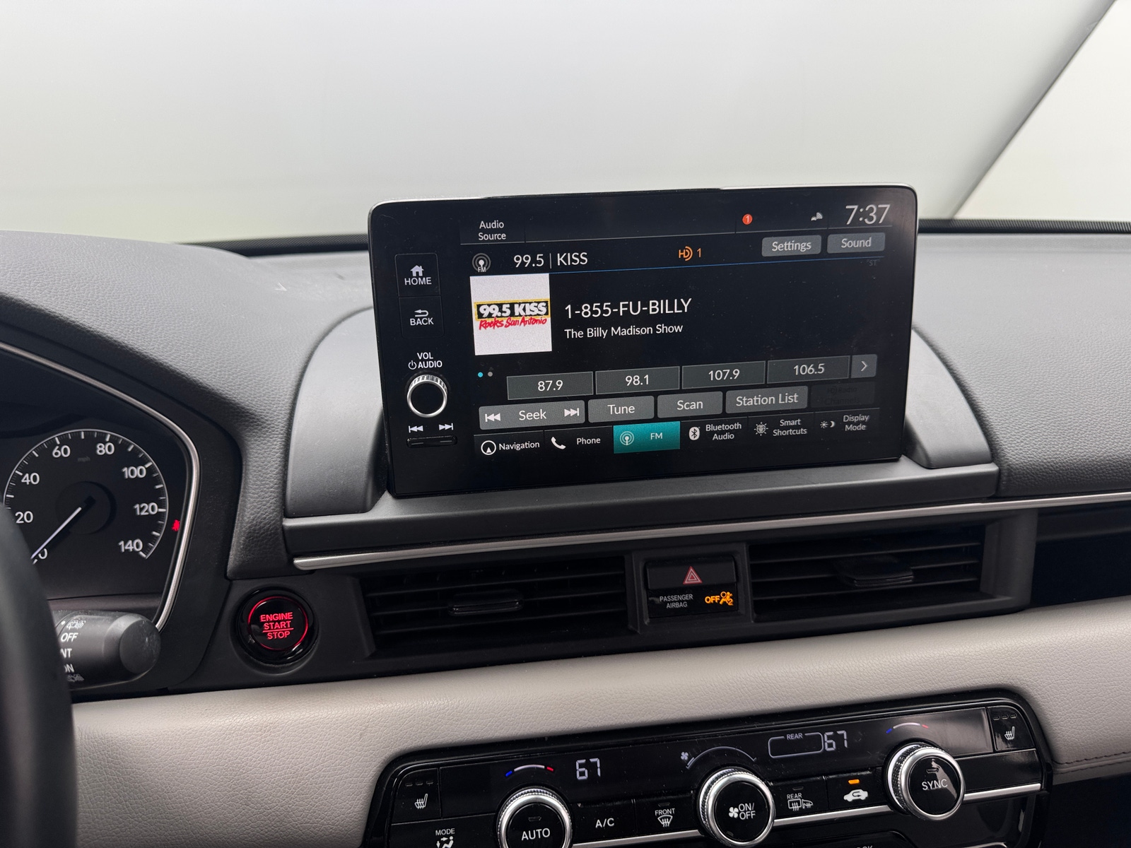 Thumbnail: 2023 Honda Pilot - 3