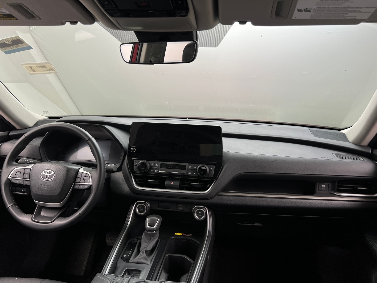 Thumbnail: 2025 Toyota Grand Highlander - 2