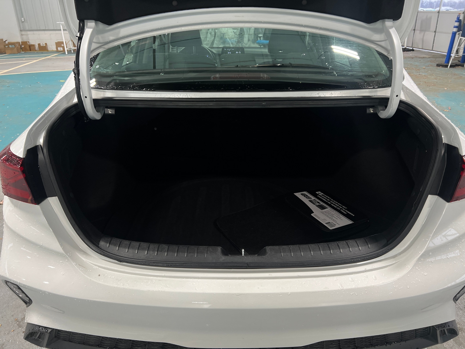 Thumbnail: 2024 Kia Forte - 7