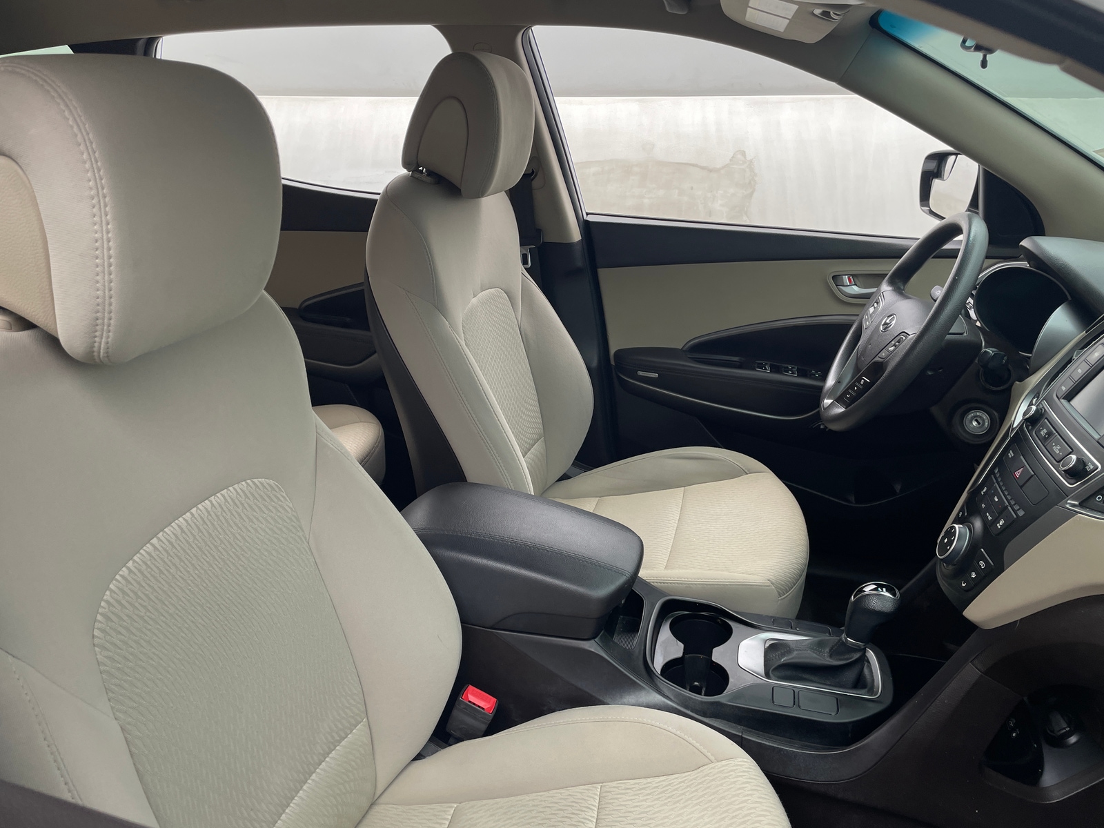 Thumbnail: 2017 Hyundai Santa Fe - 2