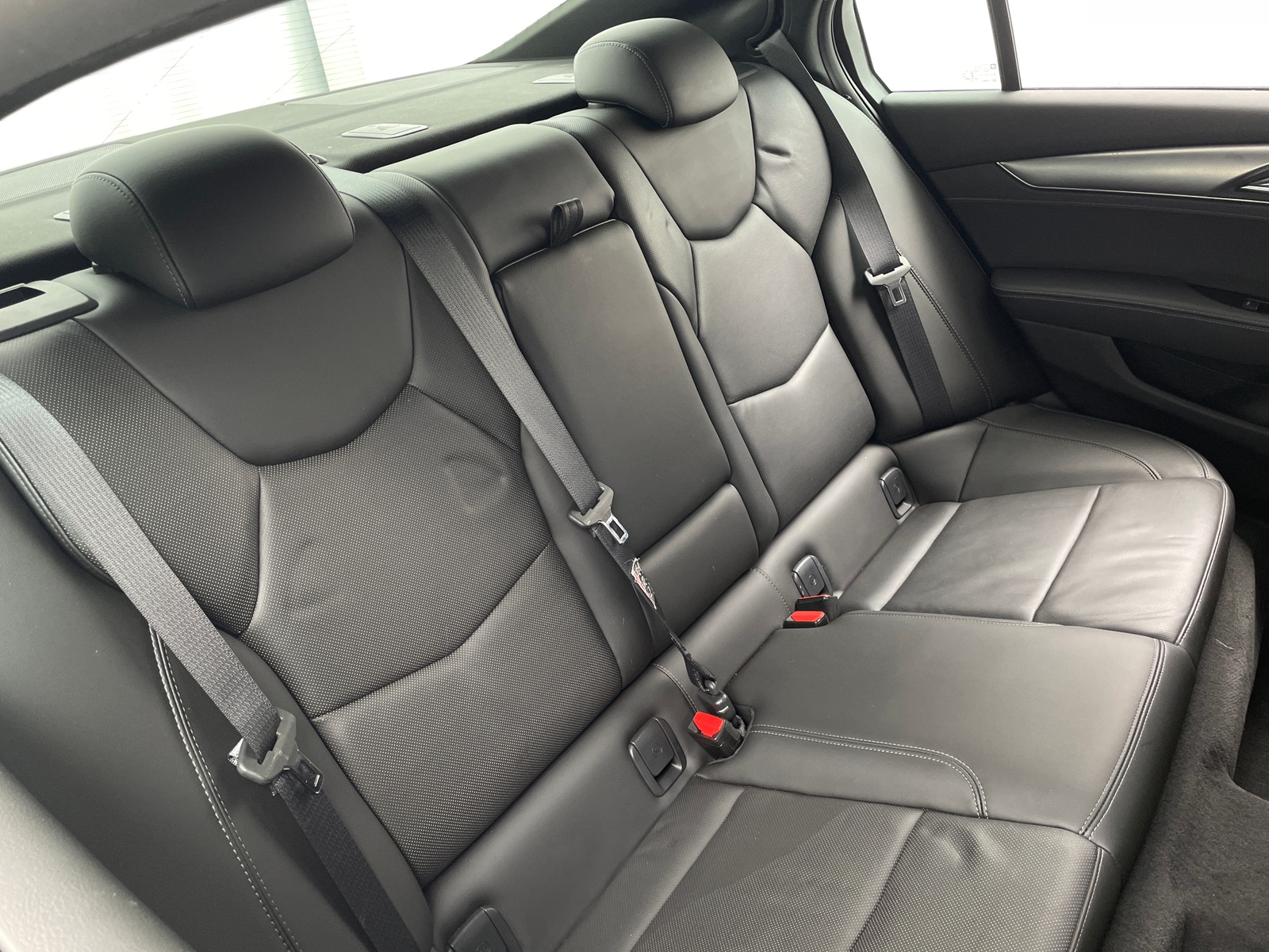 Thumbnail: 2022 Cadillac CT5 - 5