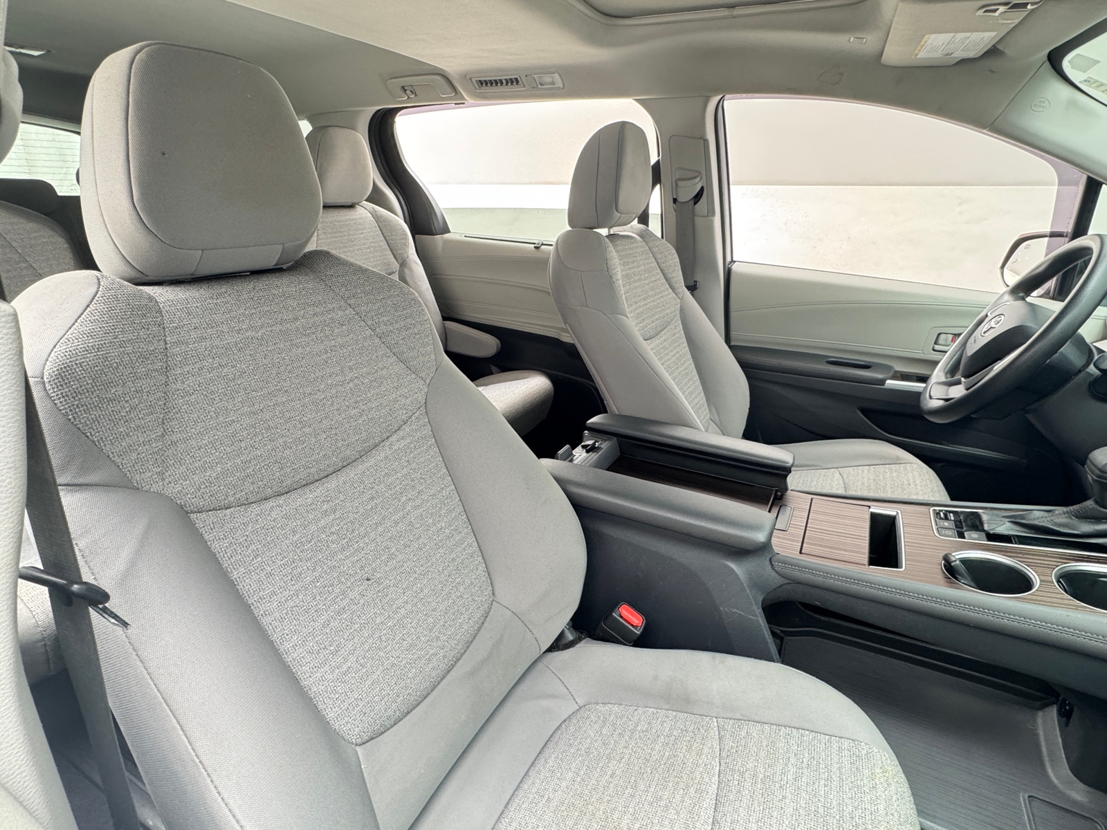 Thumbnail: 2021 Toyota Sienna - 2