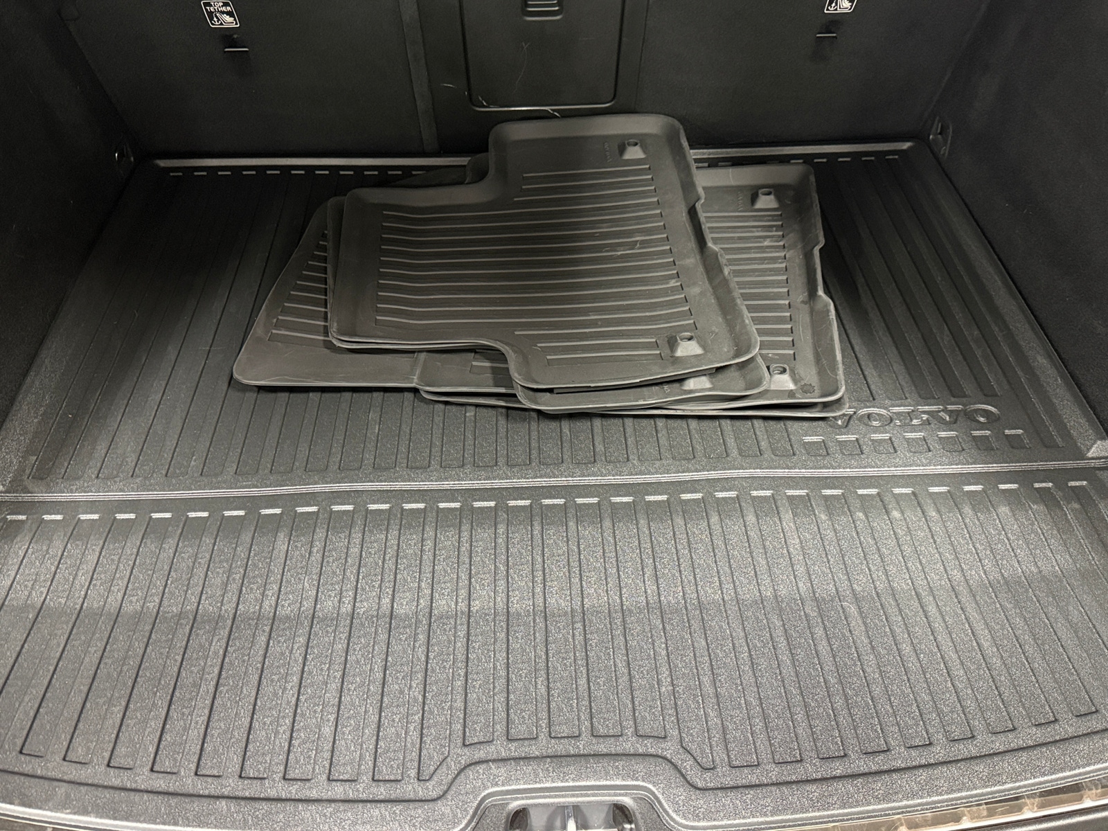 Thumbnail: 2021 Volvo XC60 - 6