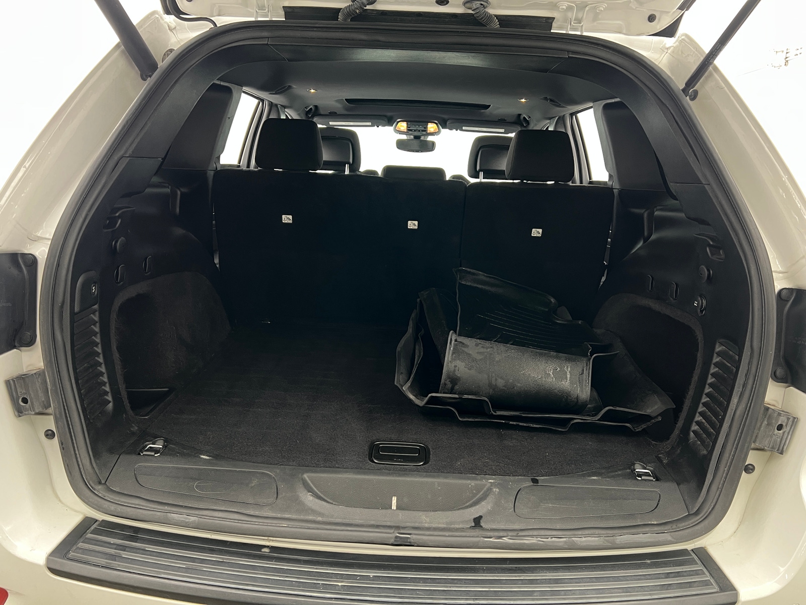 Thumbnail: 2020 Jeep Grand Cherokee - 7