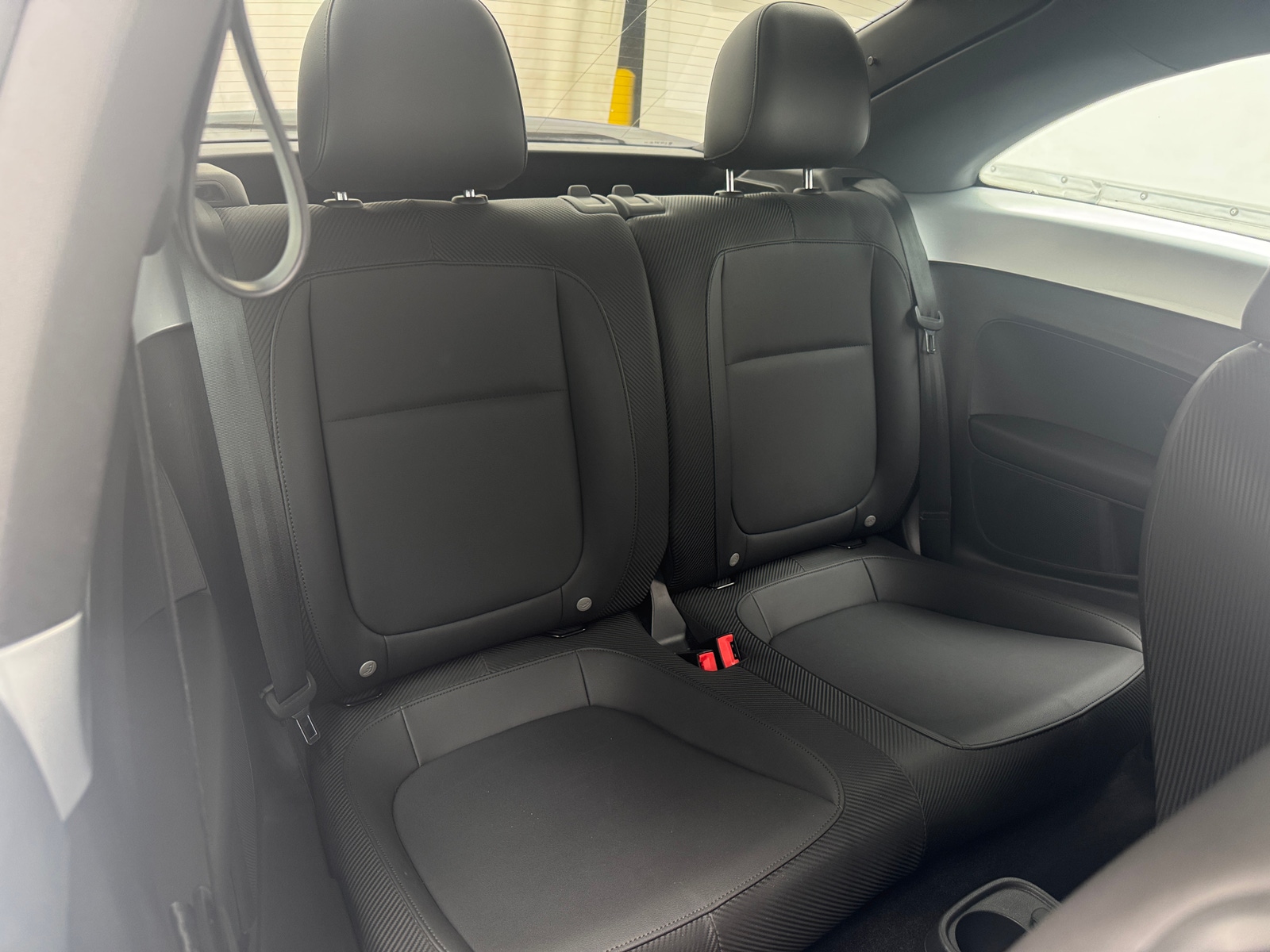 Thumbnail: 2016 Volkswagen Beetle - 5