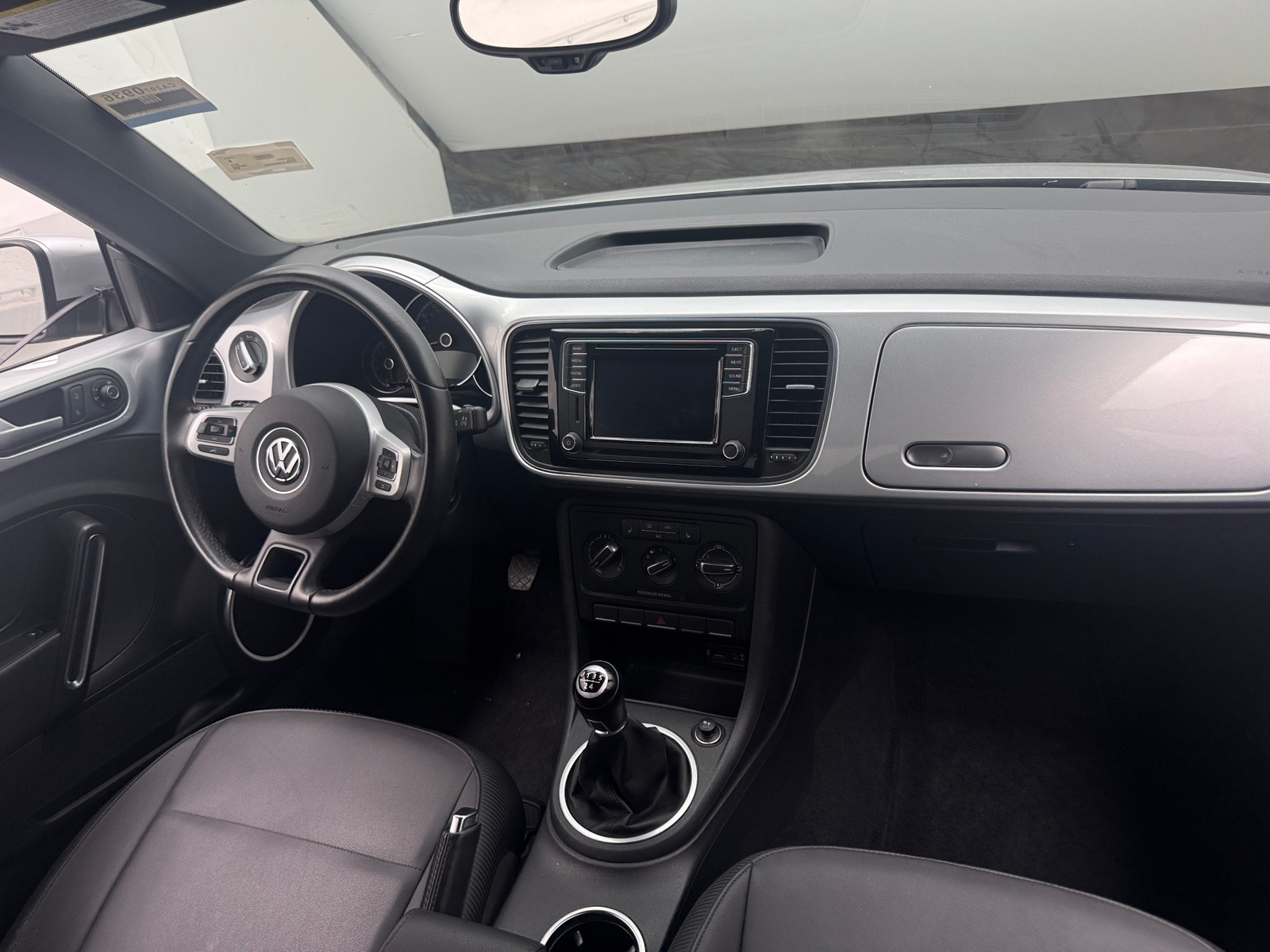 Thumbnail: 2016 Volkswagen Beetle - 2