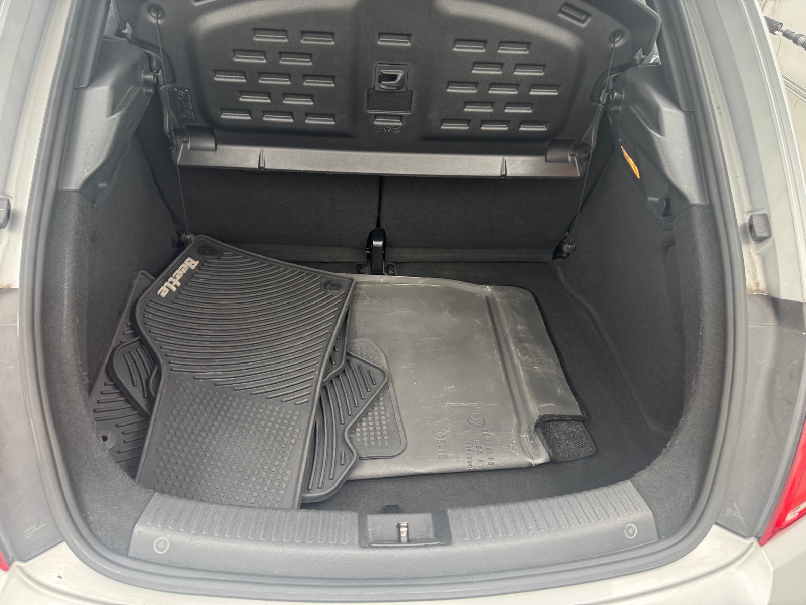 Thumbnail: 2016 Volkswagen Beetle - 6