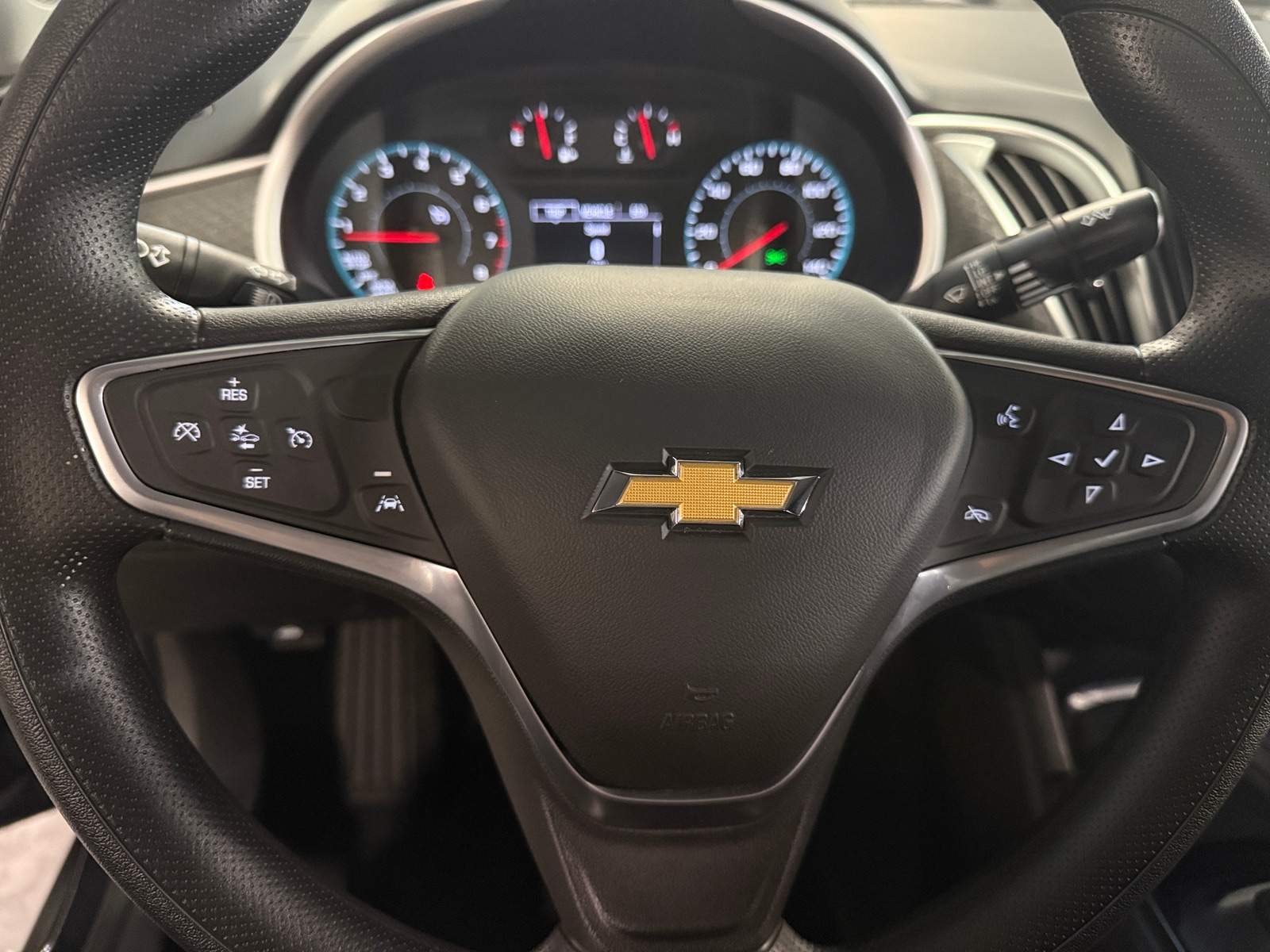 Thumbnail: 2022 Chevrolet Malibu - 5