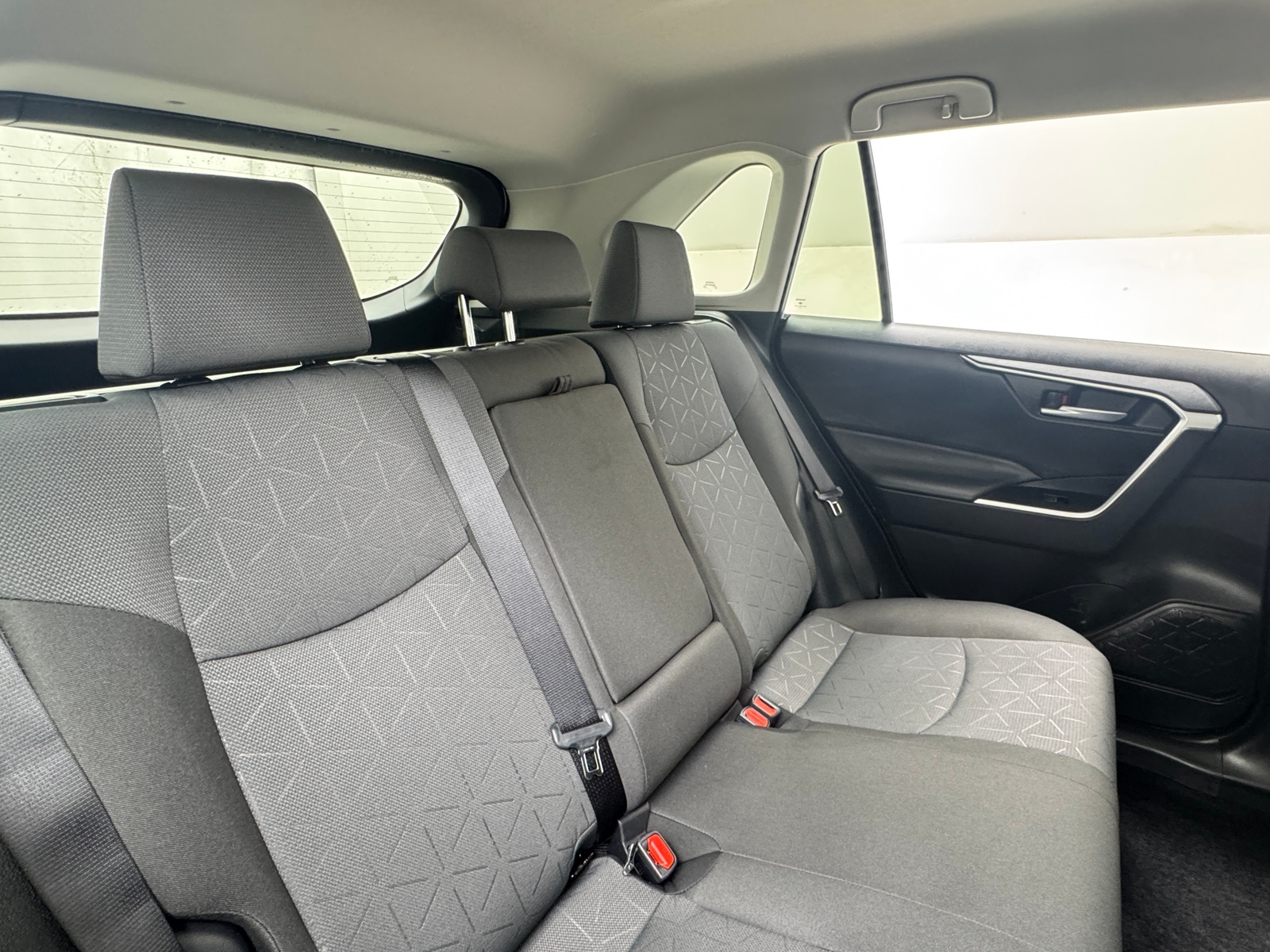 Thumbnail: 2025 Toyota RAV4 - 6