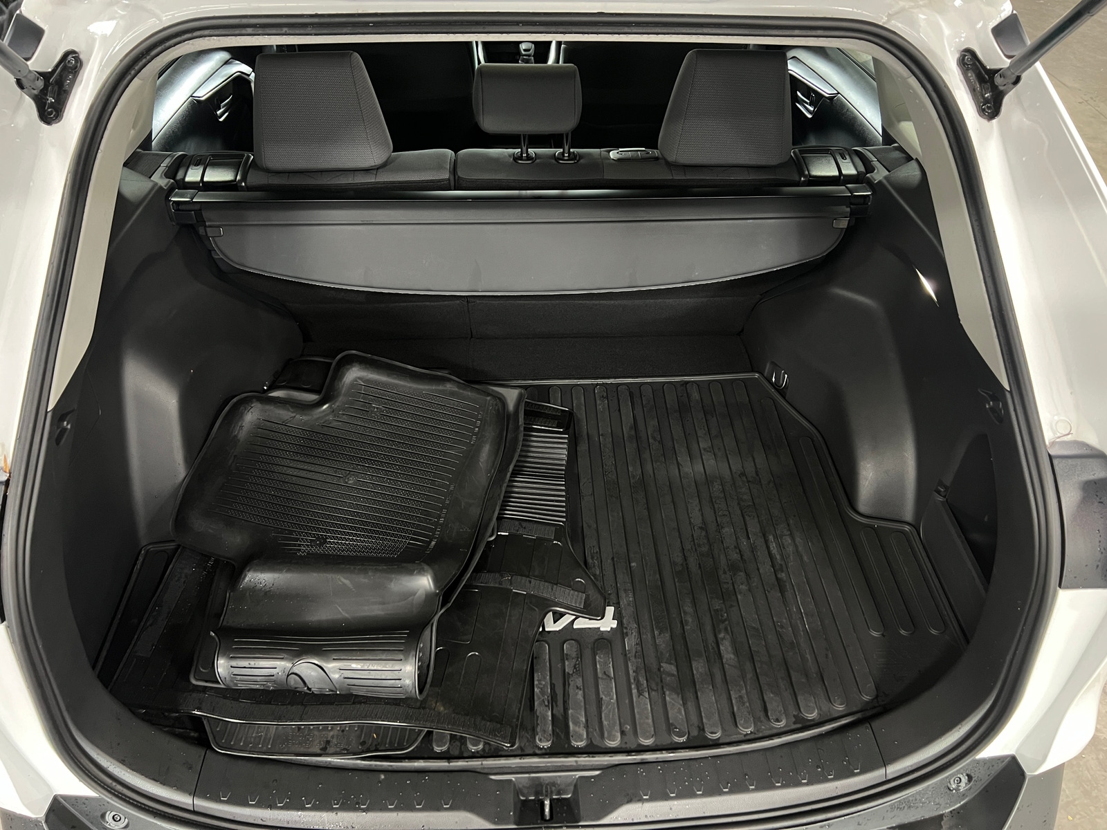 Thumbnail: 2025 Toyota RAV4 - 7