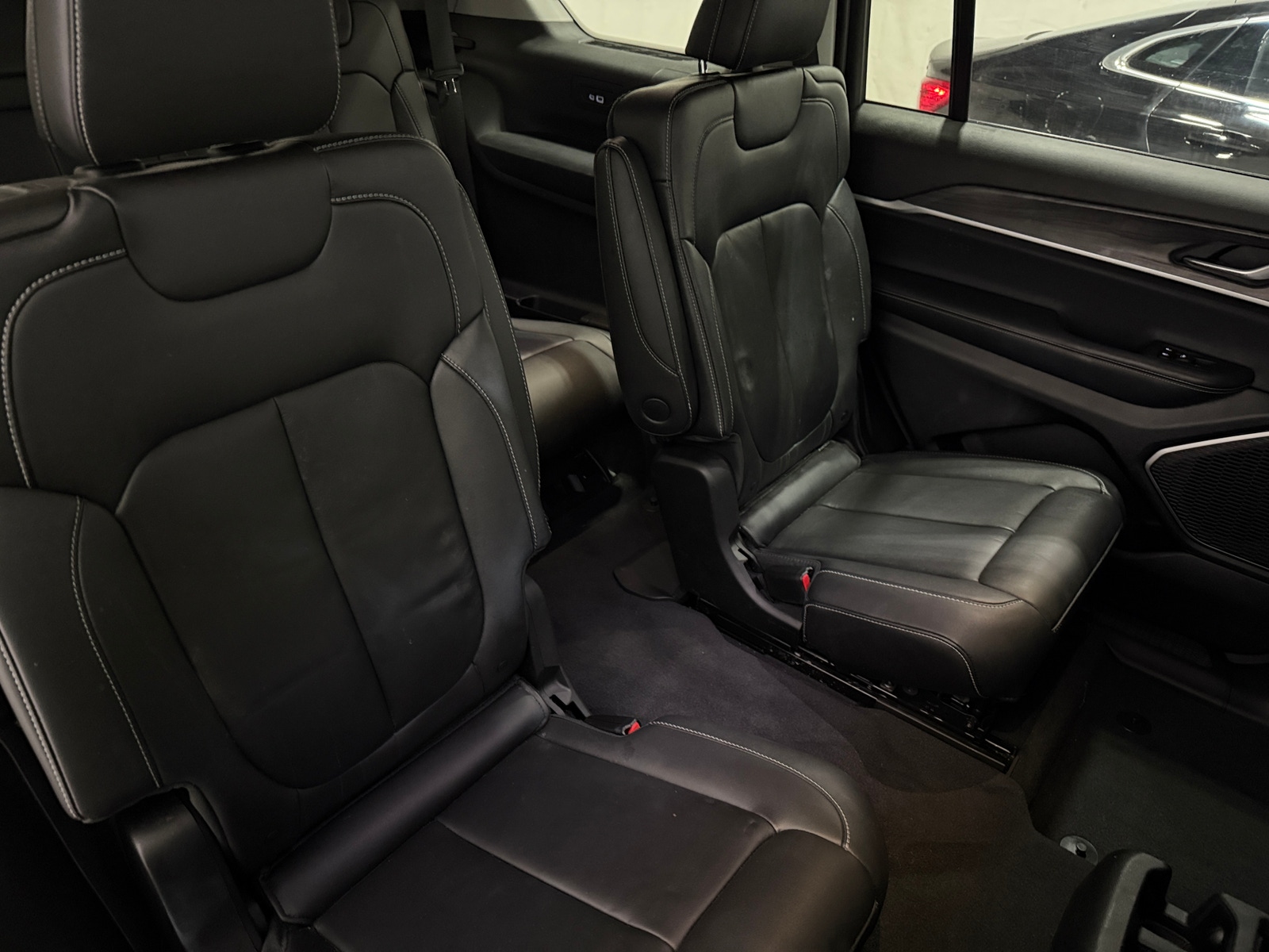 Thumbnail: 2022 Jeep Grand Cherokee L - 5