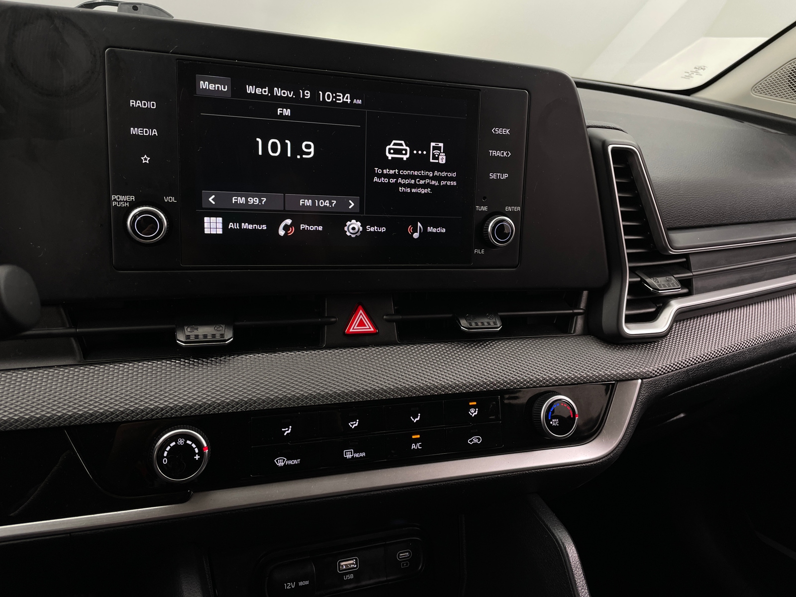 Thumbnail: 2024 Kia Sportage - 4