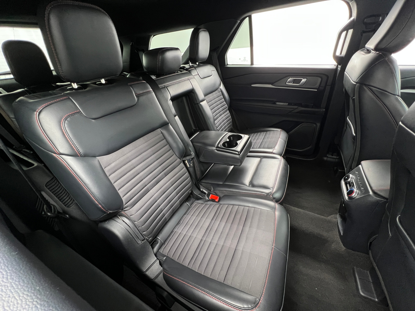 Thumbnail: 2025 Ford Explorer - 5