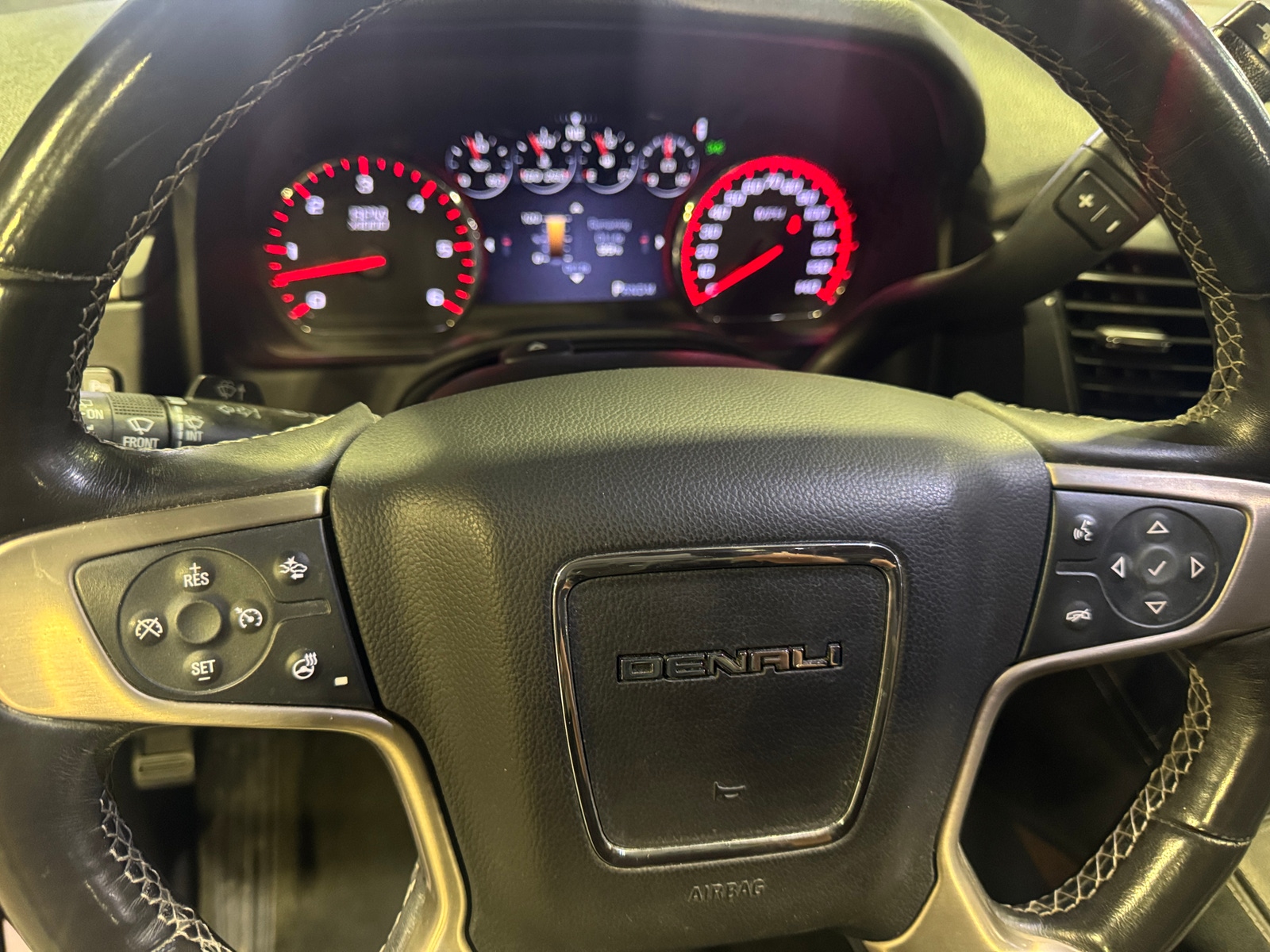 Thumbnail: 2016 GMC Yukon - 4