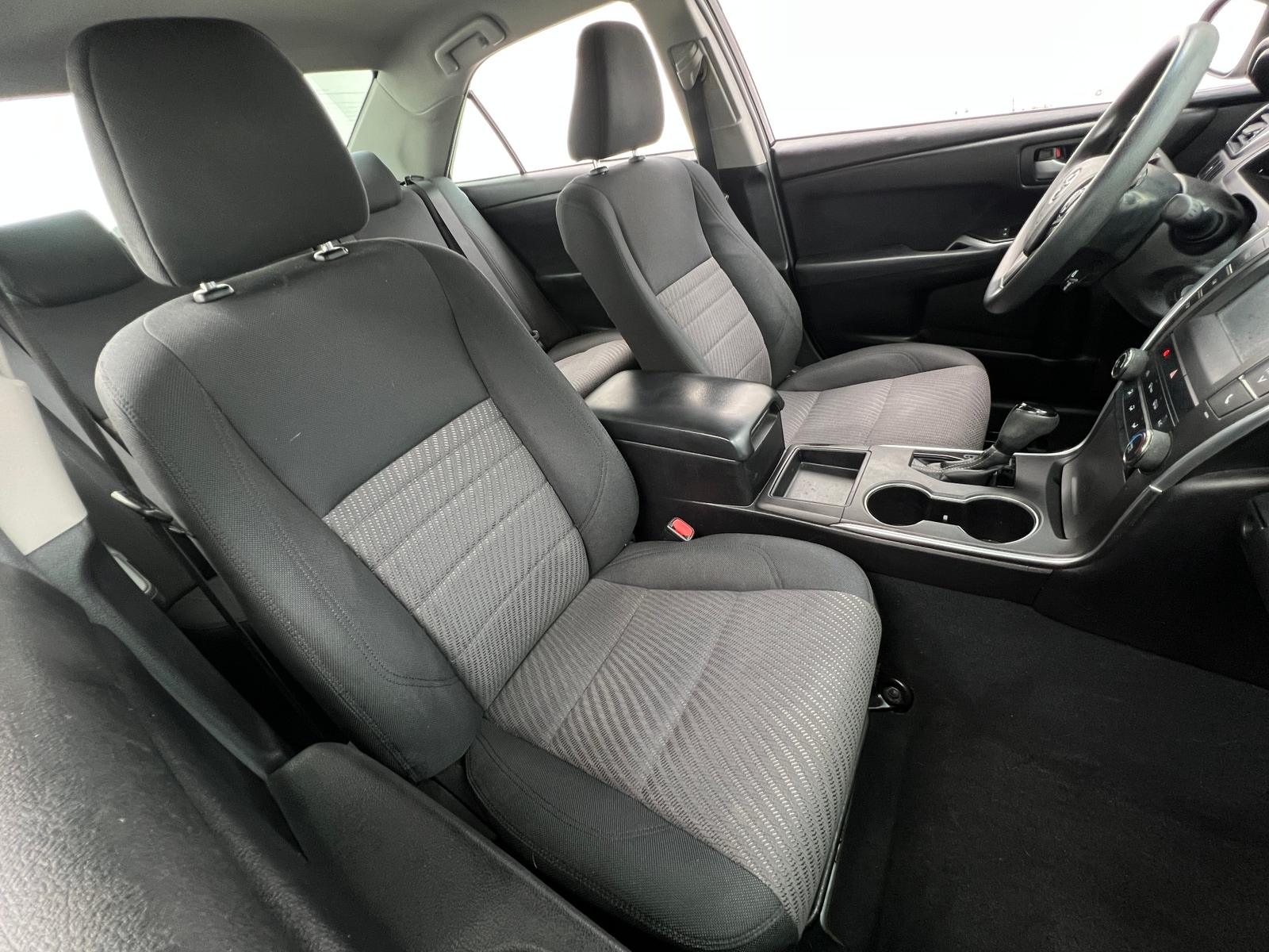 Thumbnail: 2016 Toyota Camry - 2