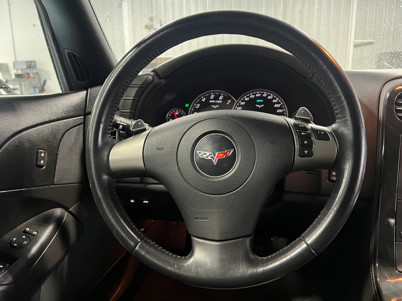 Thumbnail: 2010 Chevrolet Corvette - 3