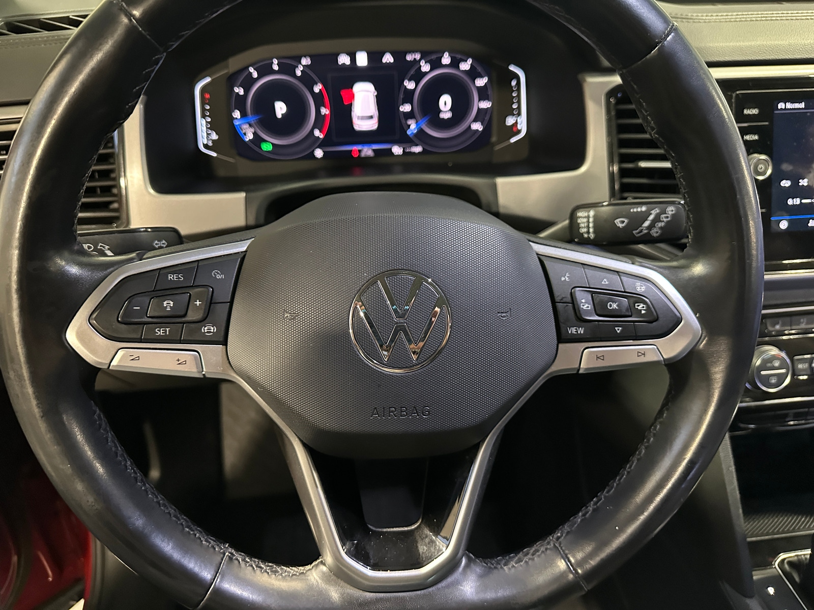 Thumbnail: 2021 Volkswagen Atlas - 4