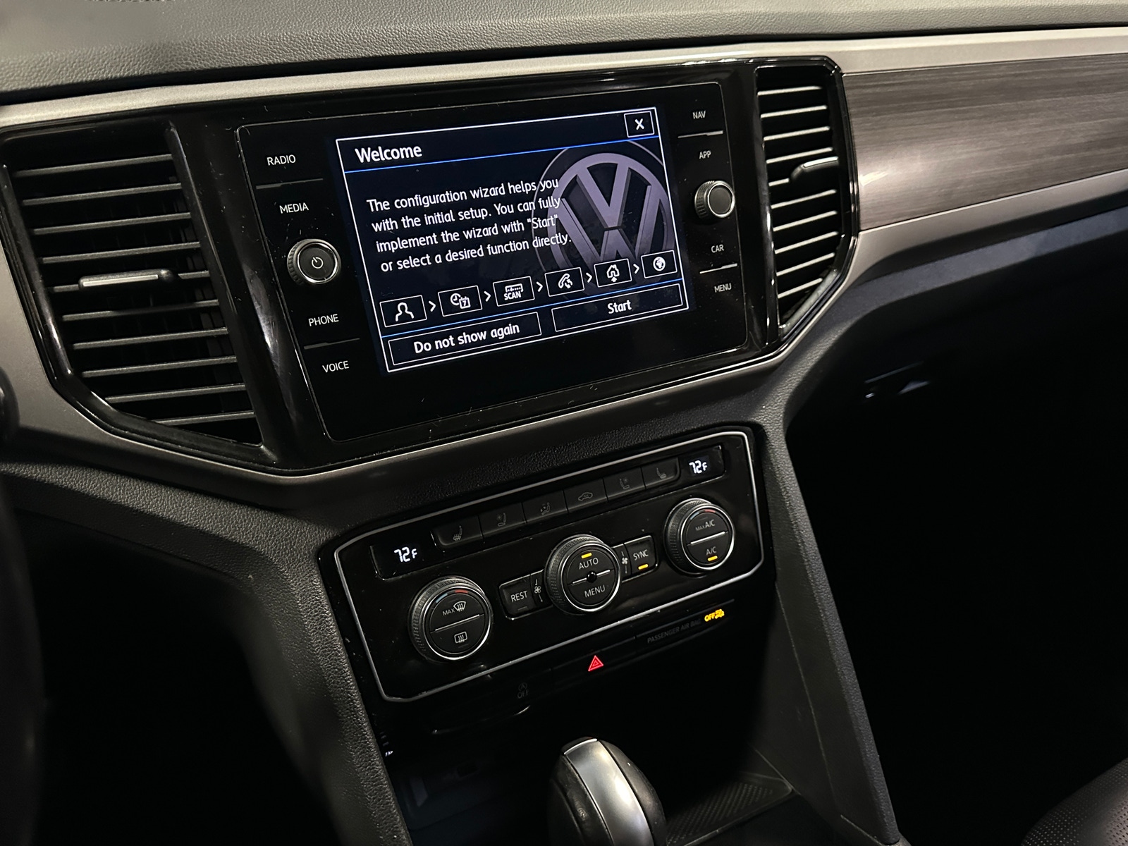 Thumbnail: 2021 Volkswagen Atlas - 3