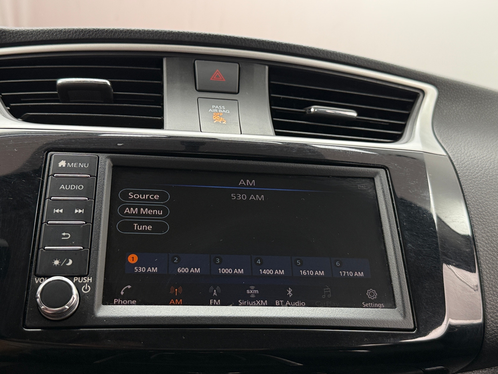 Thumbnail: 2019 Nissan Sentra - 4