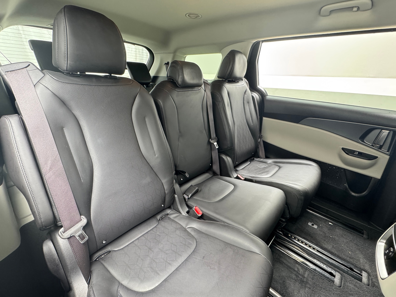 Thumbnail: 2024 Kia Carnival - 5