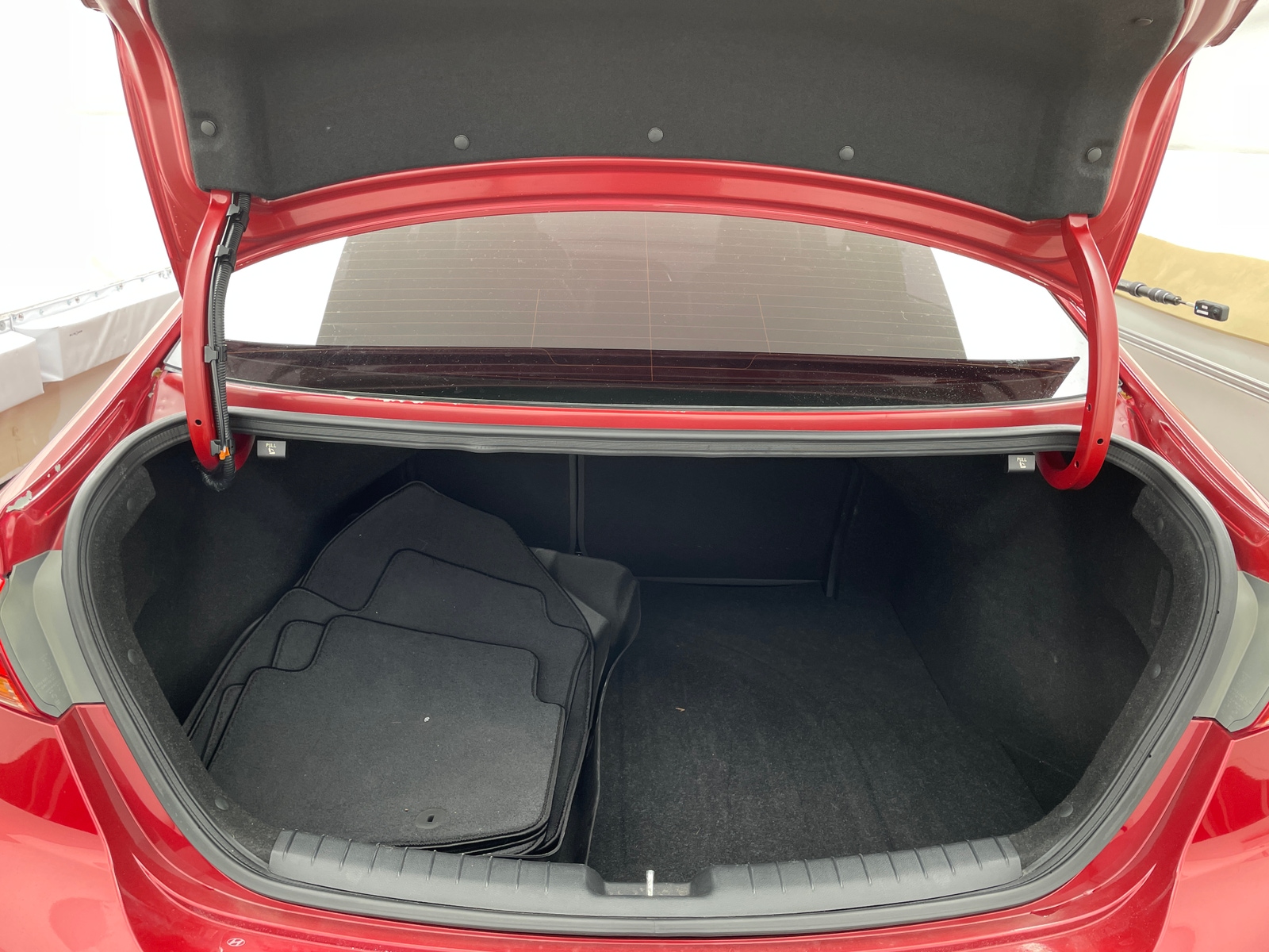 Thumbnail: 2017 Hyundai Elantra - 6