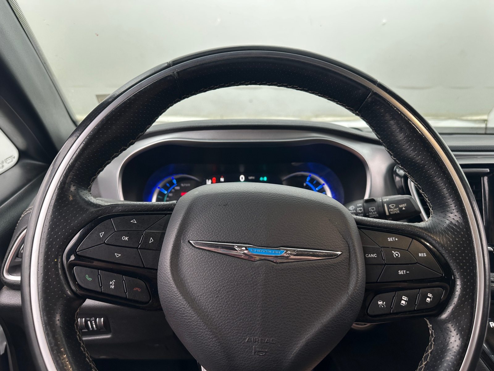 Thumbnail: 2020 Chrysler Pacifica - 4