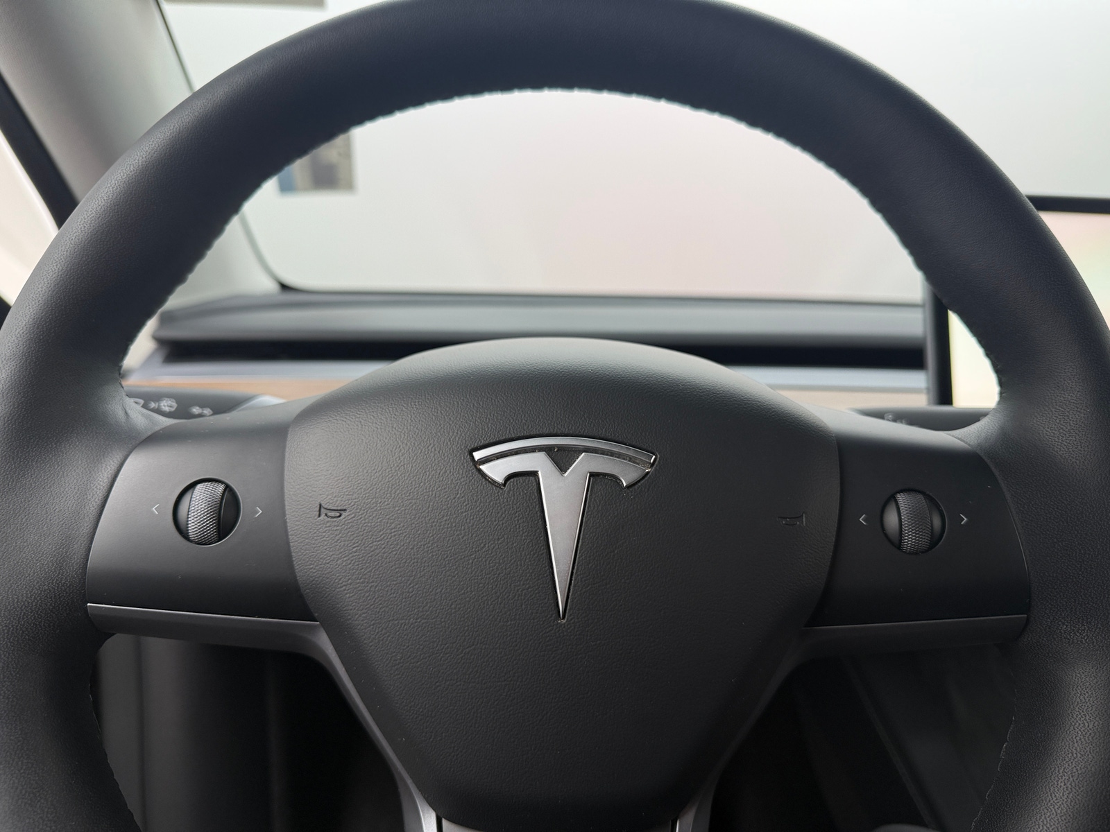 Thumbnail: 2022 Tesla Model Y - 4