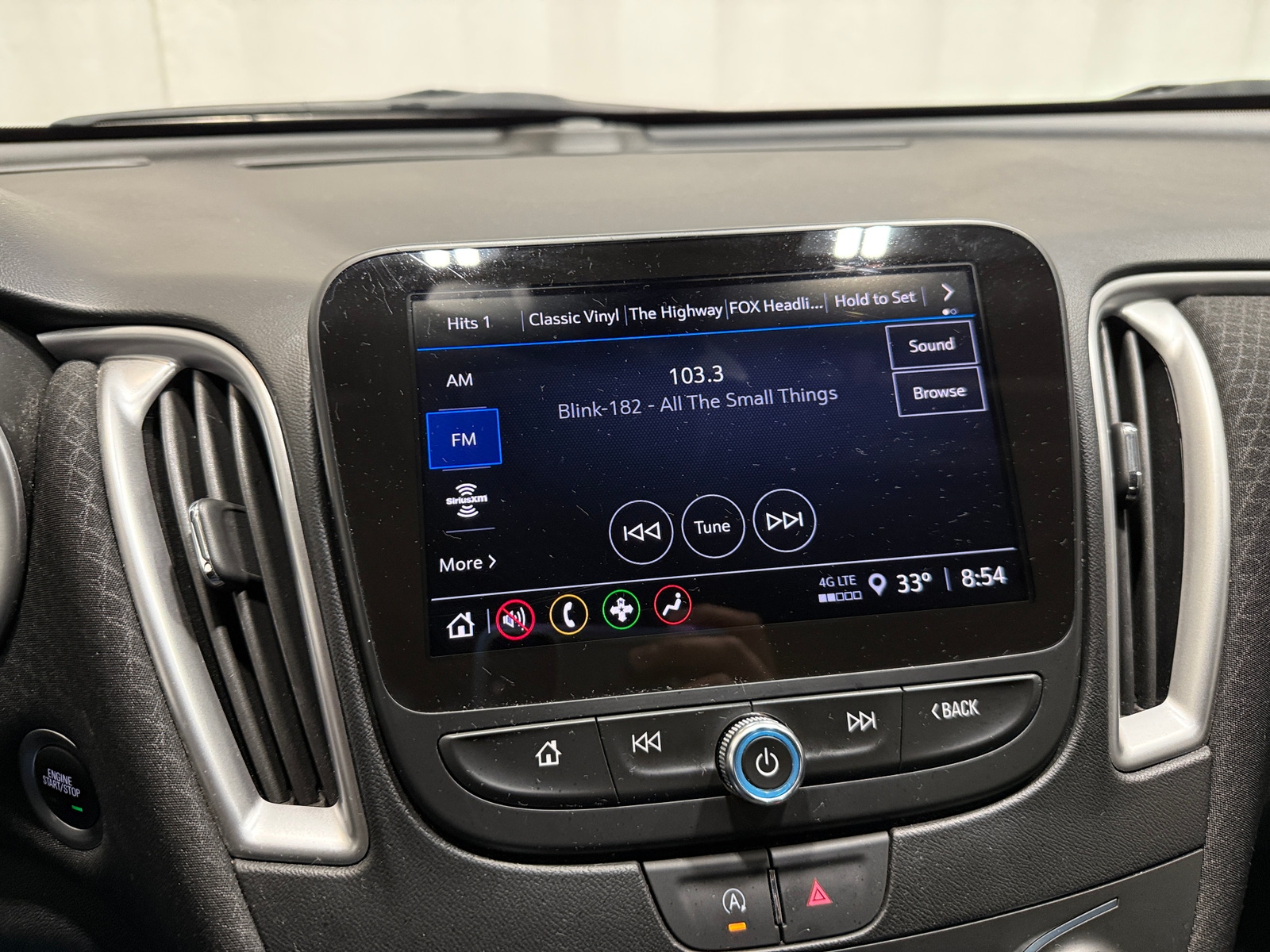 Thumbnail: 2024 Chevrolet Malibu - 4