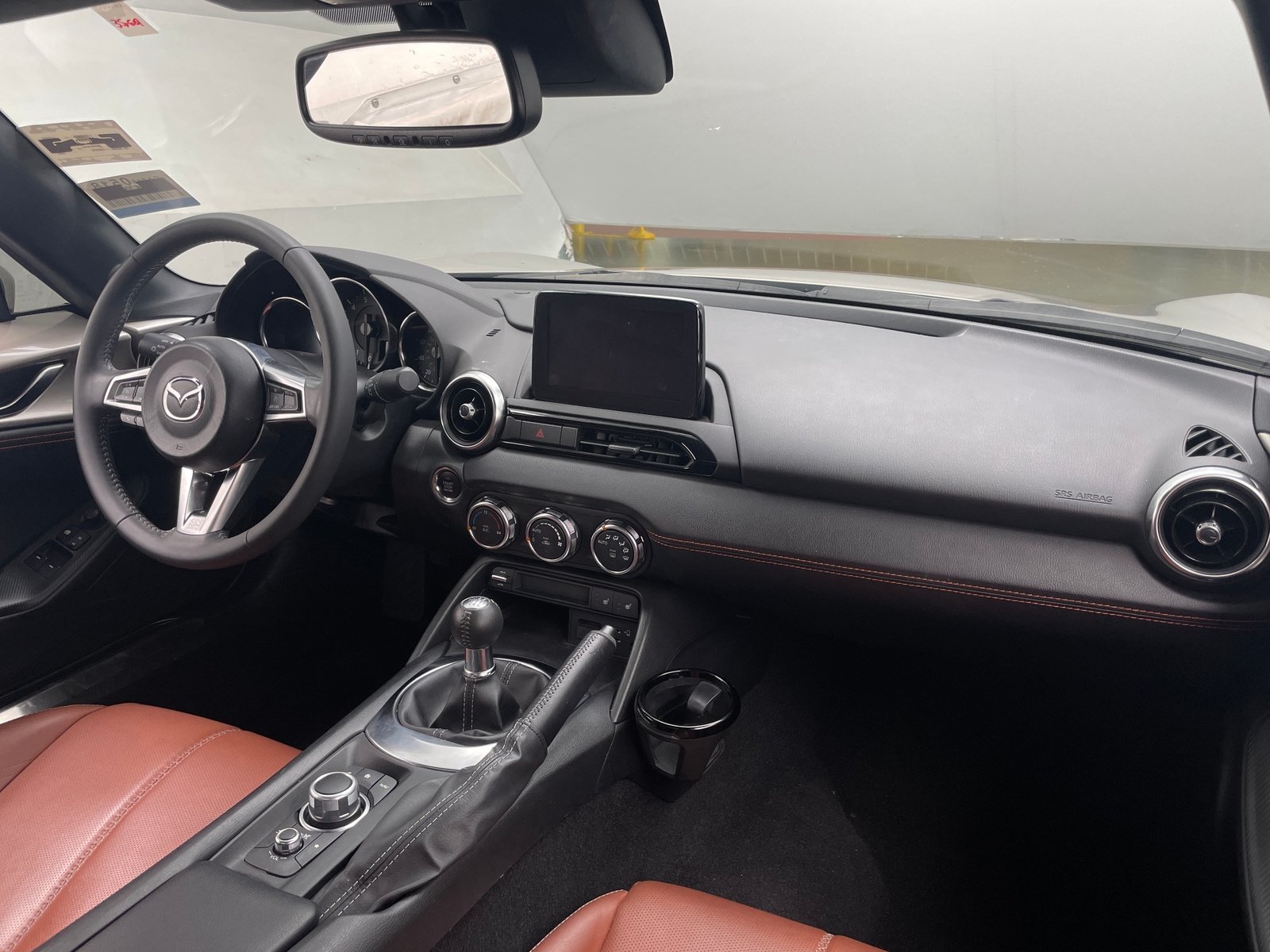 Thumbnail: 2022 Mazda MX-5 Miata - 2