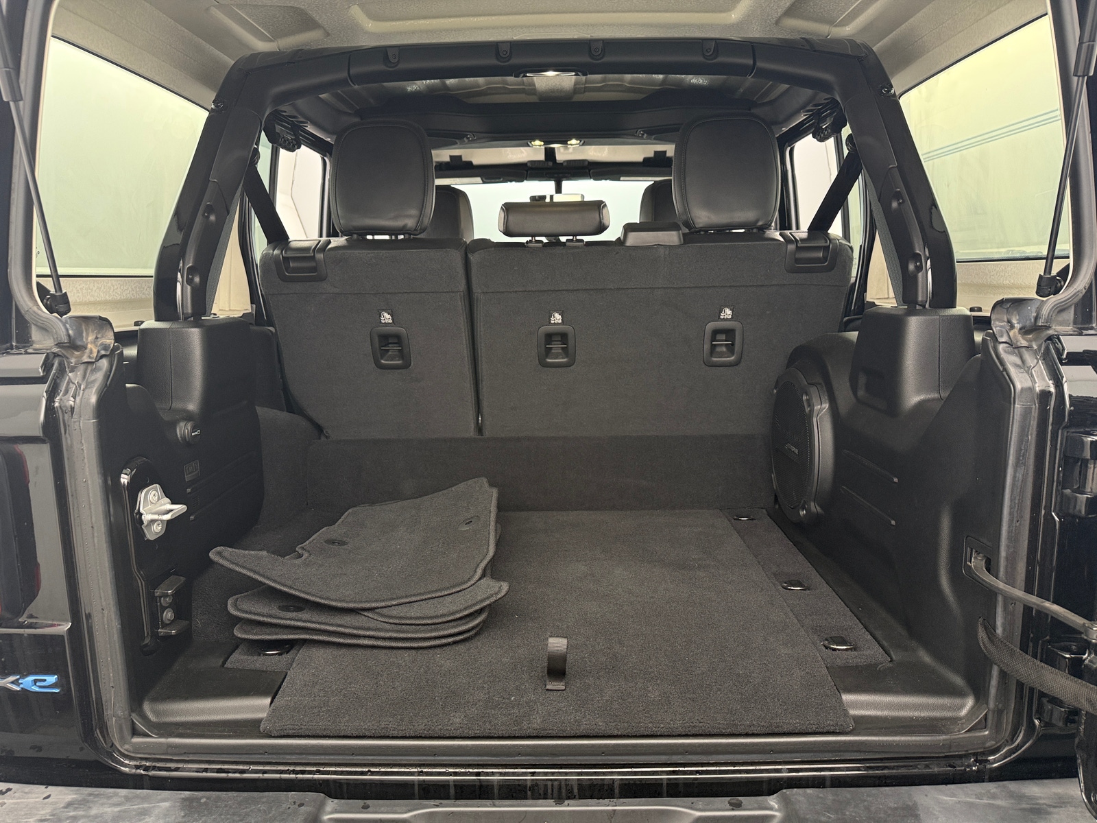 Thumbnail: 2021 Jeep Wrangler - 7