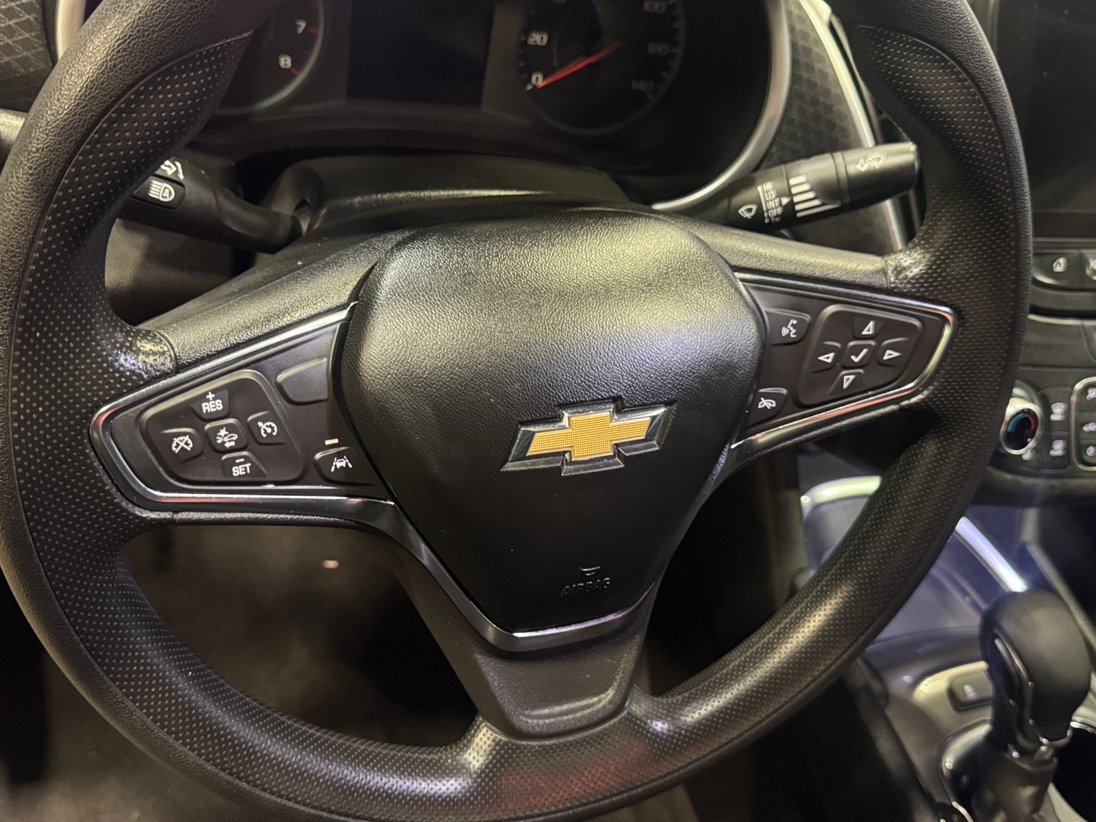 Thumbnail: 2023 Chevrolet Malibu - 5