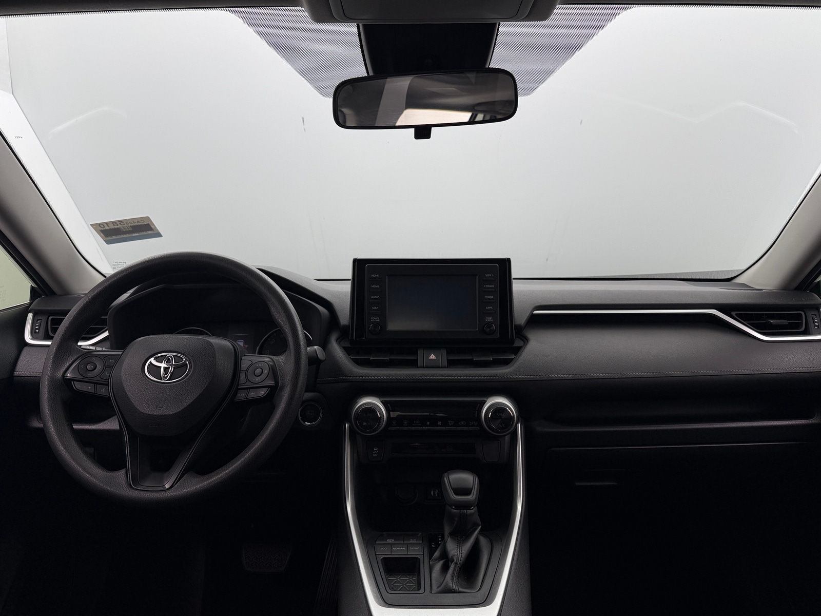 Thumbnail: 2019 Toyota RAV4 - 3