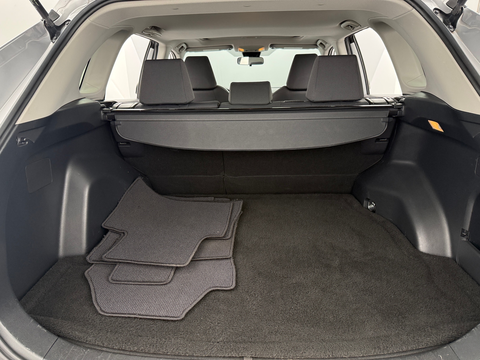 Thumbnail: 2019 Toyota RAV4 - 7