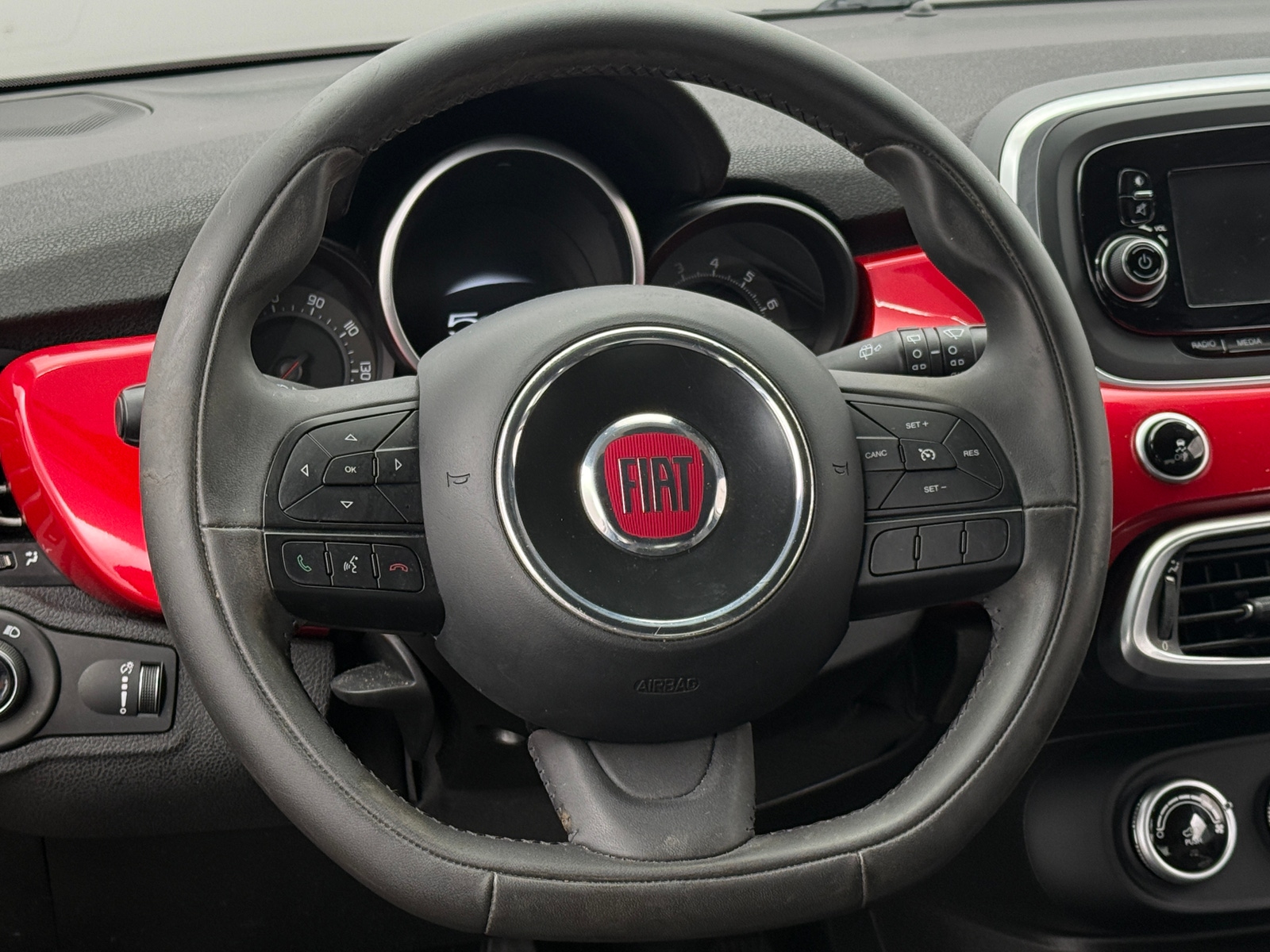 Thumbnail: 2016 Fiat 500X - 5