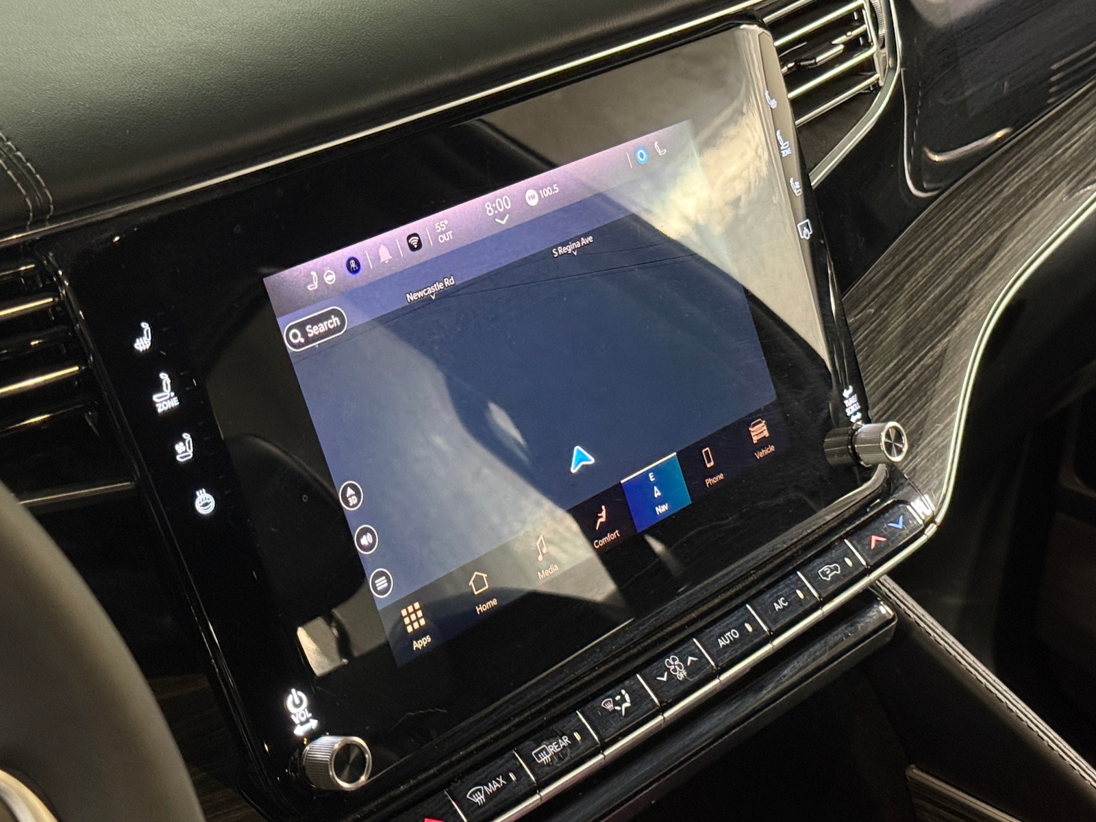 Thumbnail: 2022 Jeep Wagoneer - 3