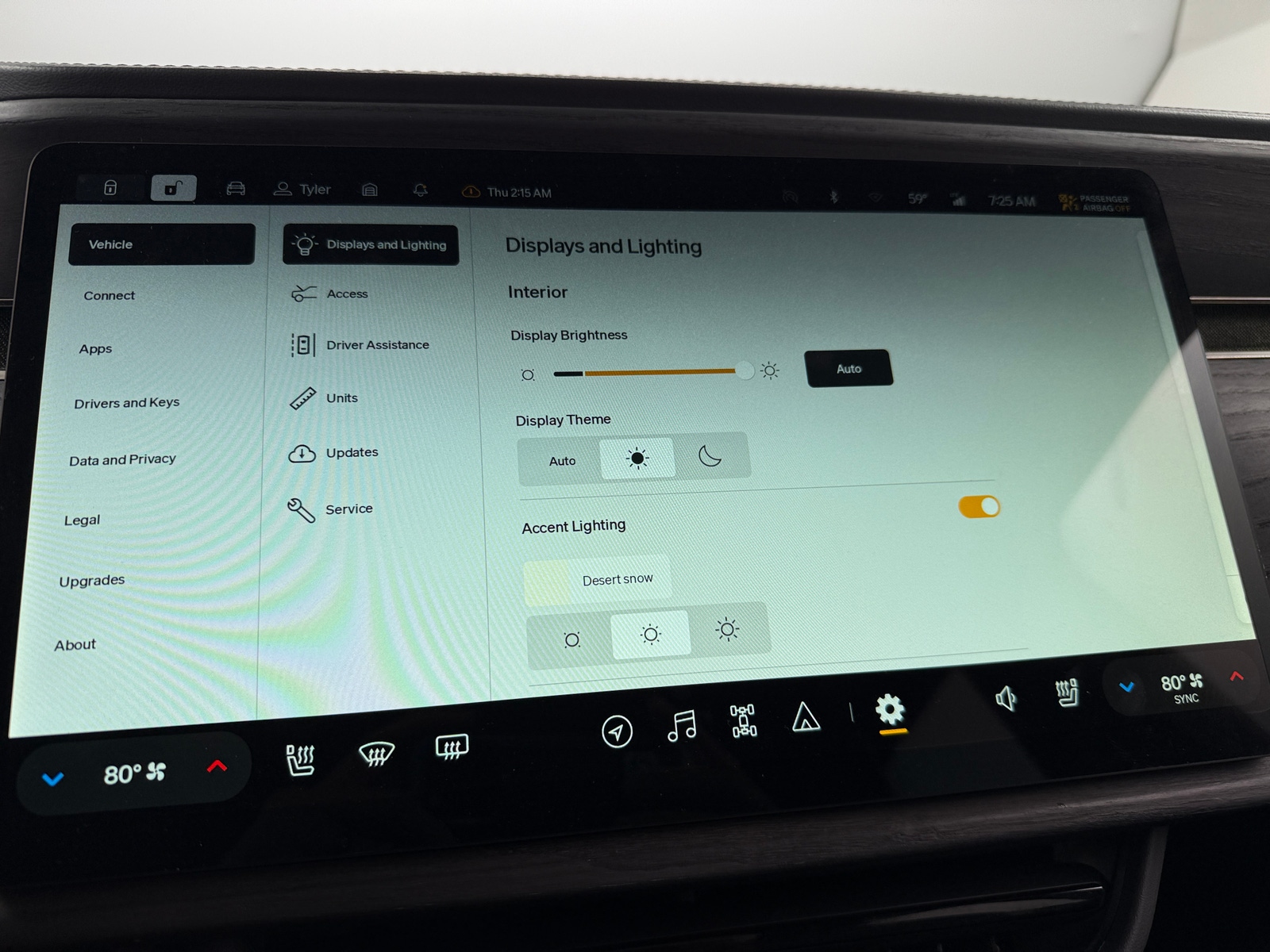 Thumbnail: 2023 Rivian R1T - 3