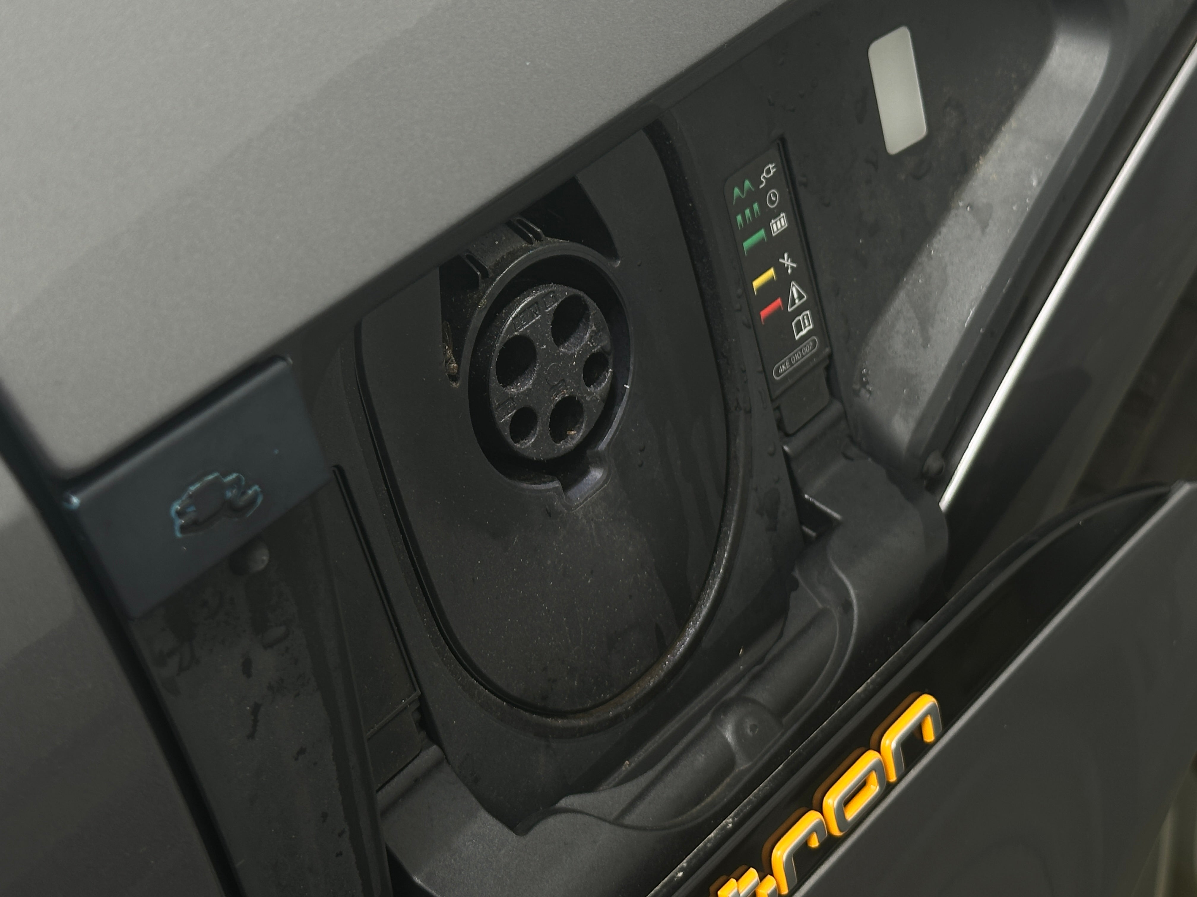 Used 2021 Audi e-tron Premium Plus with VIN WA1LAAGE6MB015429 for sale in Oak Creek, WI