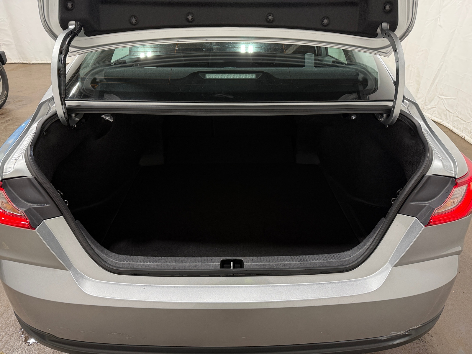 Thumbnail: 2025 Toyota Camry - 7