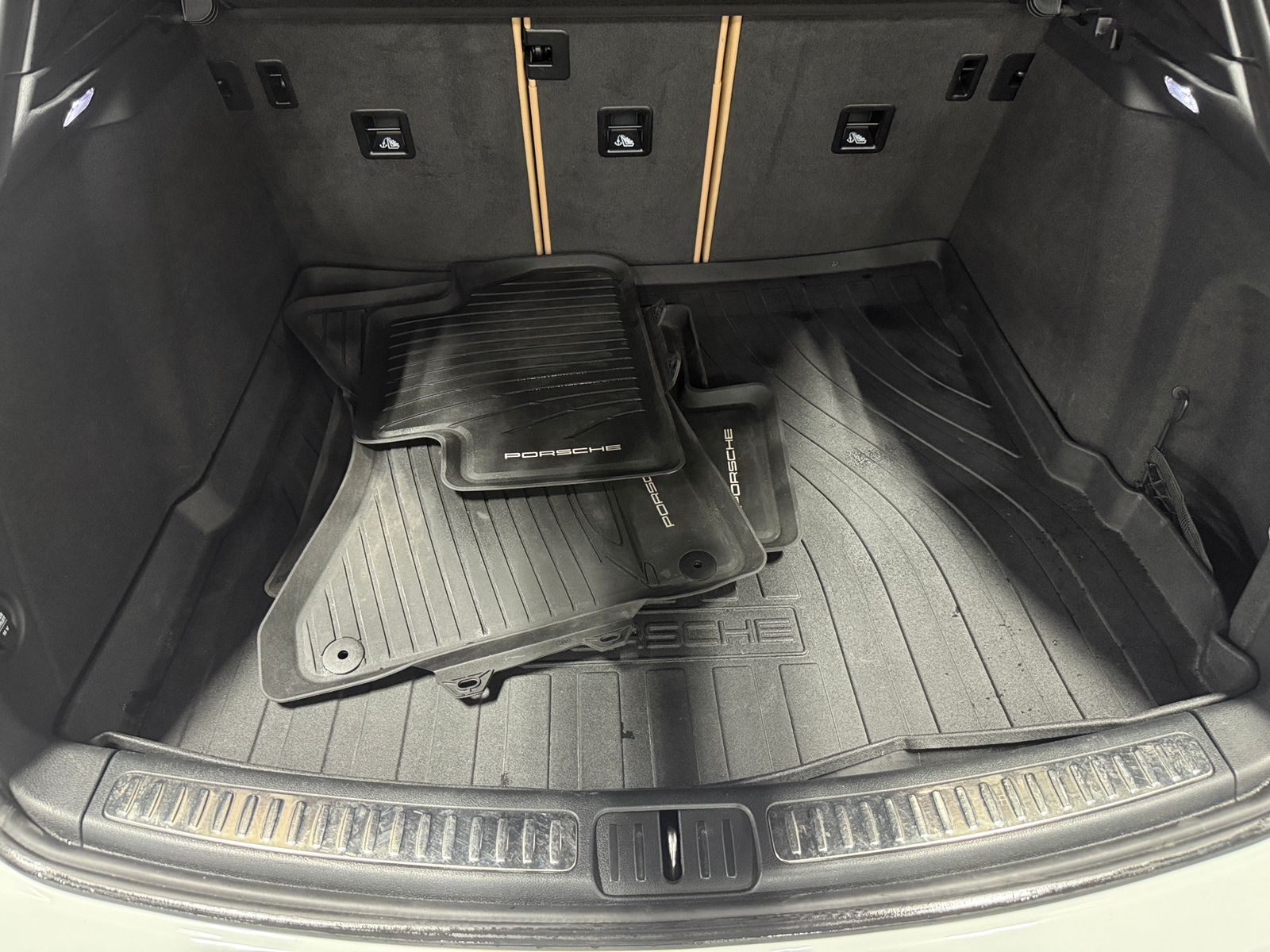 Thumbnail: 2018 Porsche Macan - 6