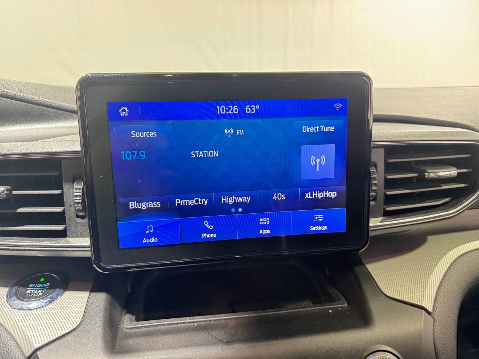 Thumbnail: 2020 Ford Explorer - 4