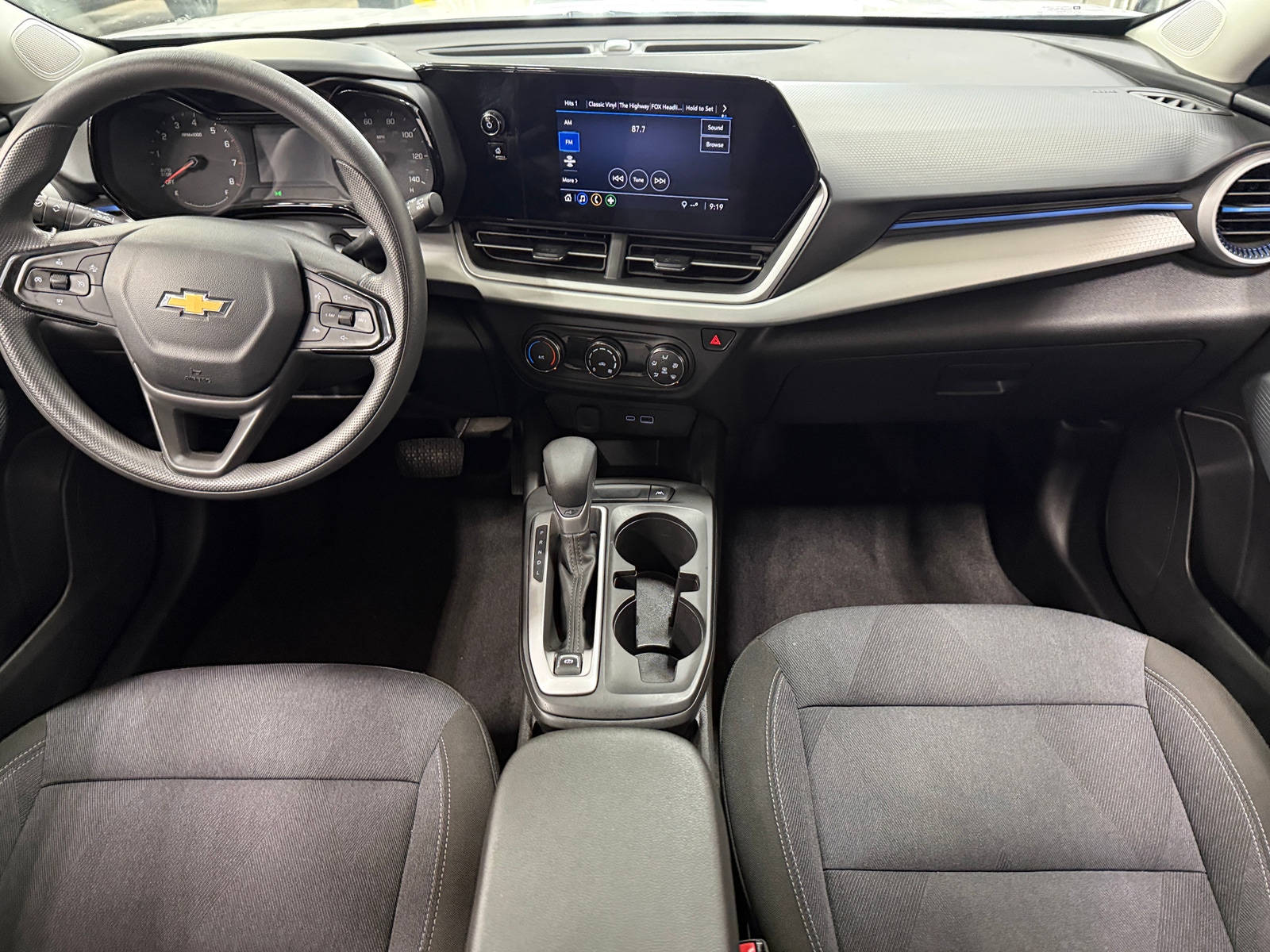 Thumbnail: 2025 Chevrolet Trax - 3