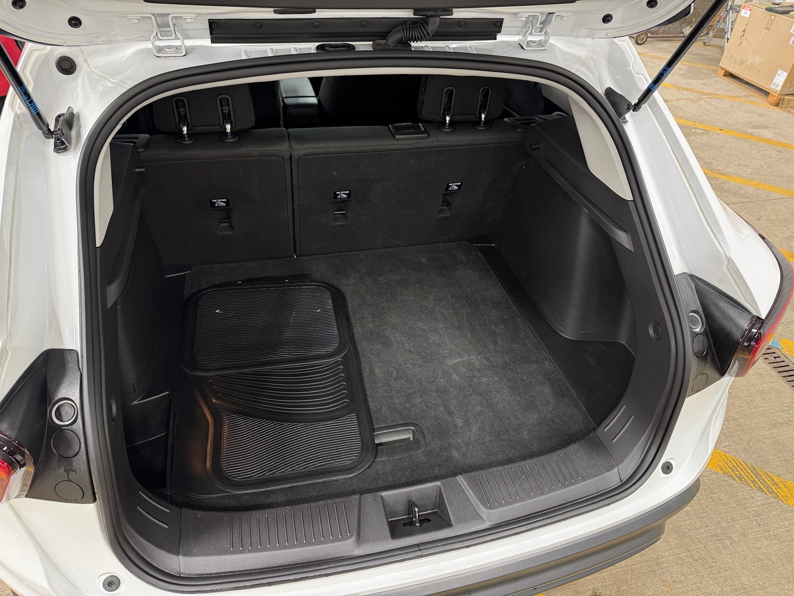 Thumbnail: 2025 Chevrolet Trax - 7