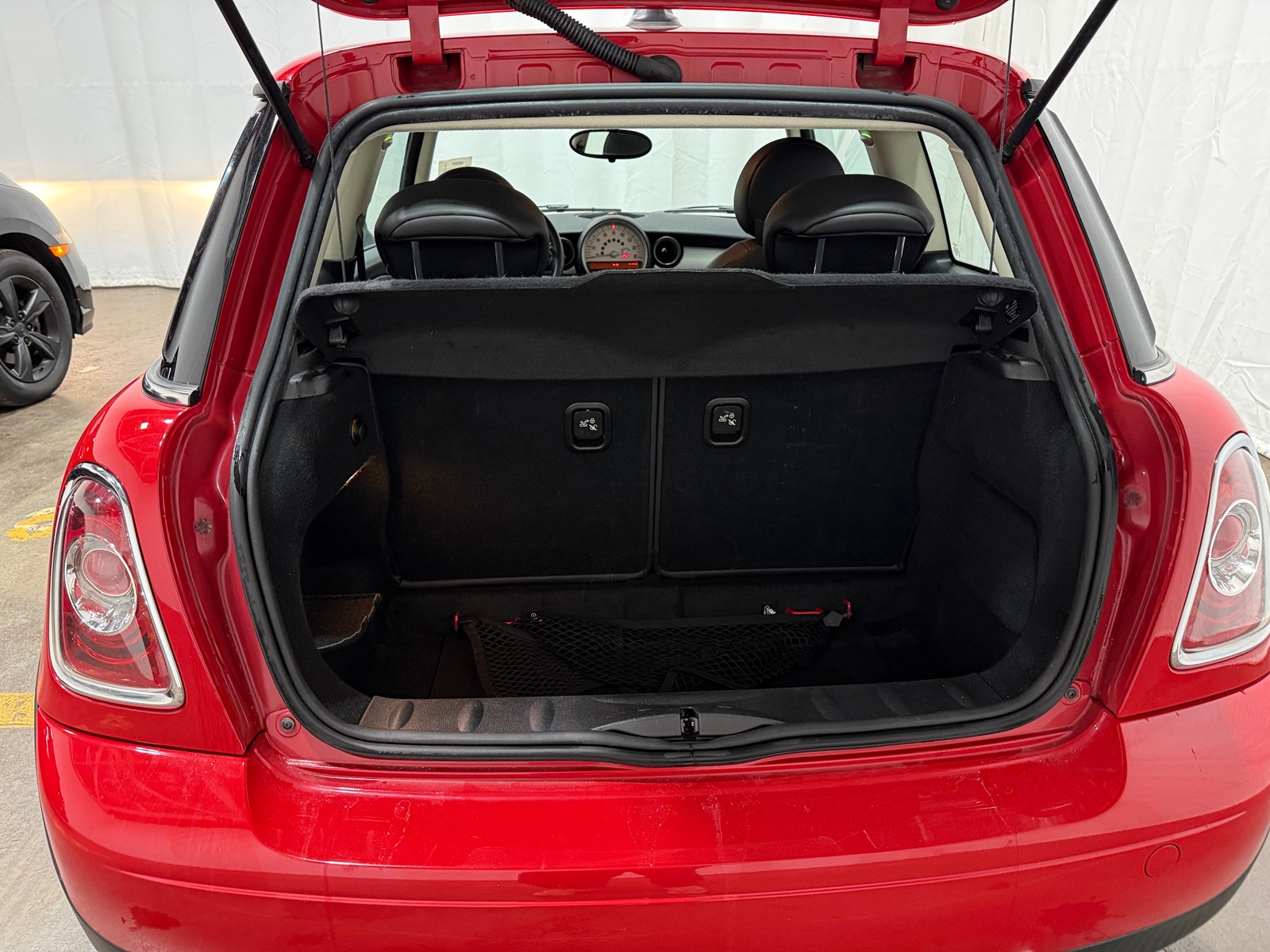 Thumbnail: 2013 MINI Cooper Hardtop - 7