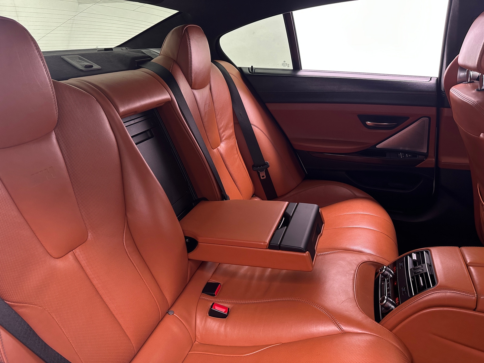 Thumbnail: 2016 BMW M6 - 5